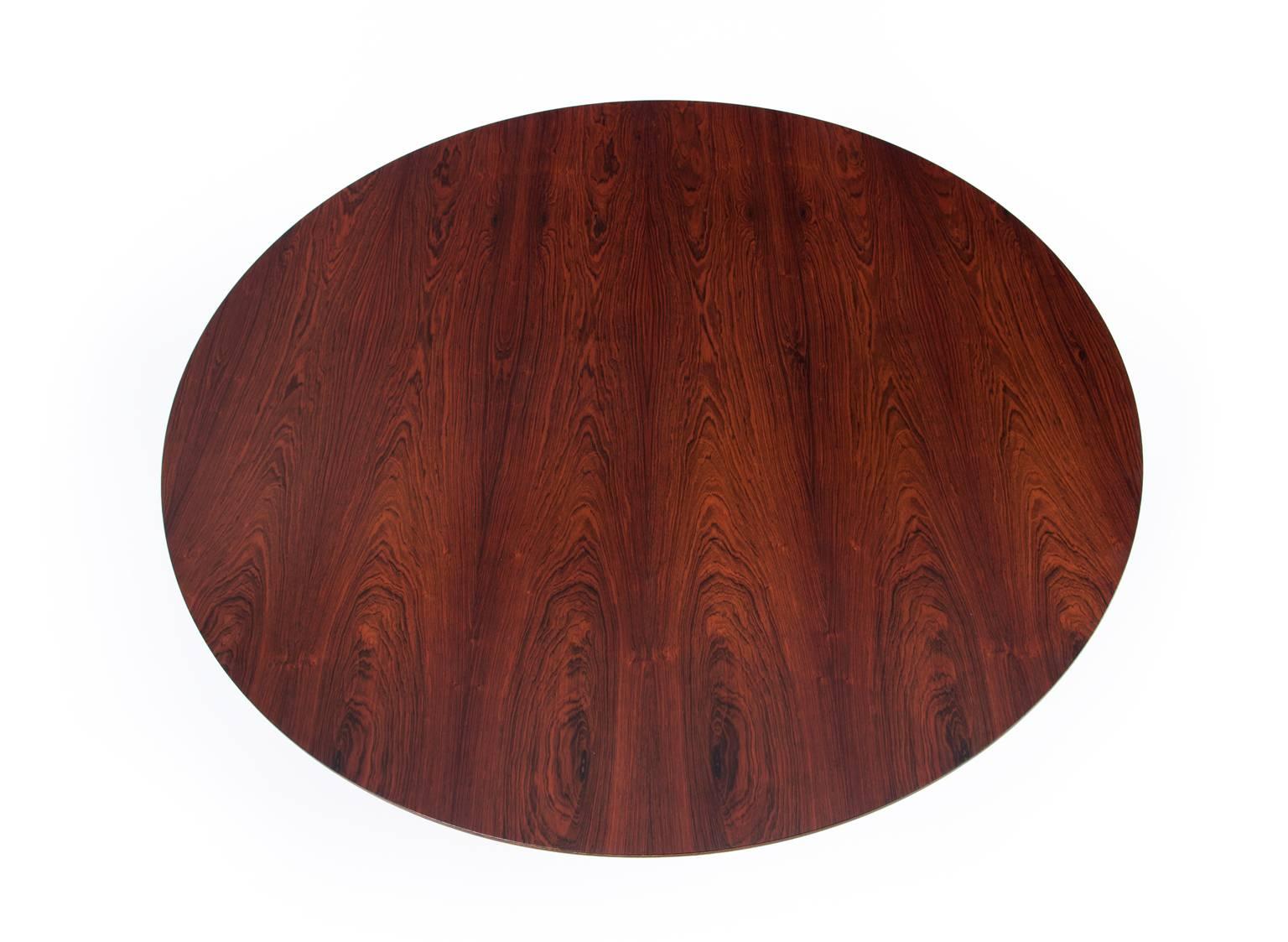 Danish Arne Jacobsen Round Coffee Table in Rosewood For Sale