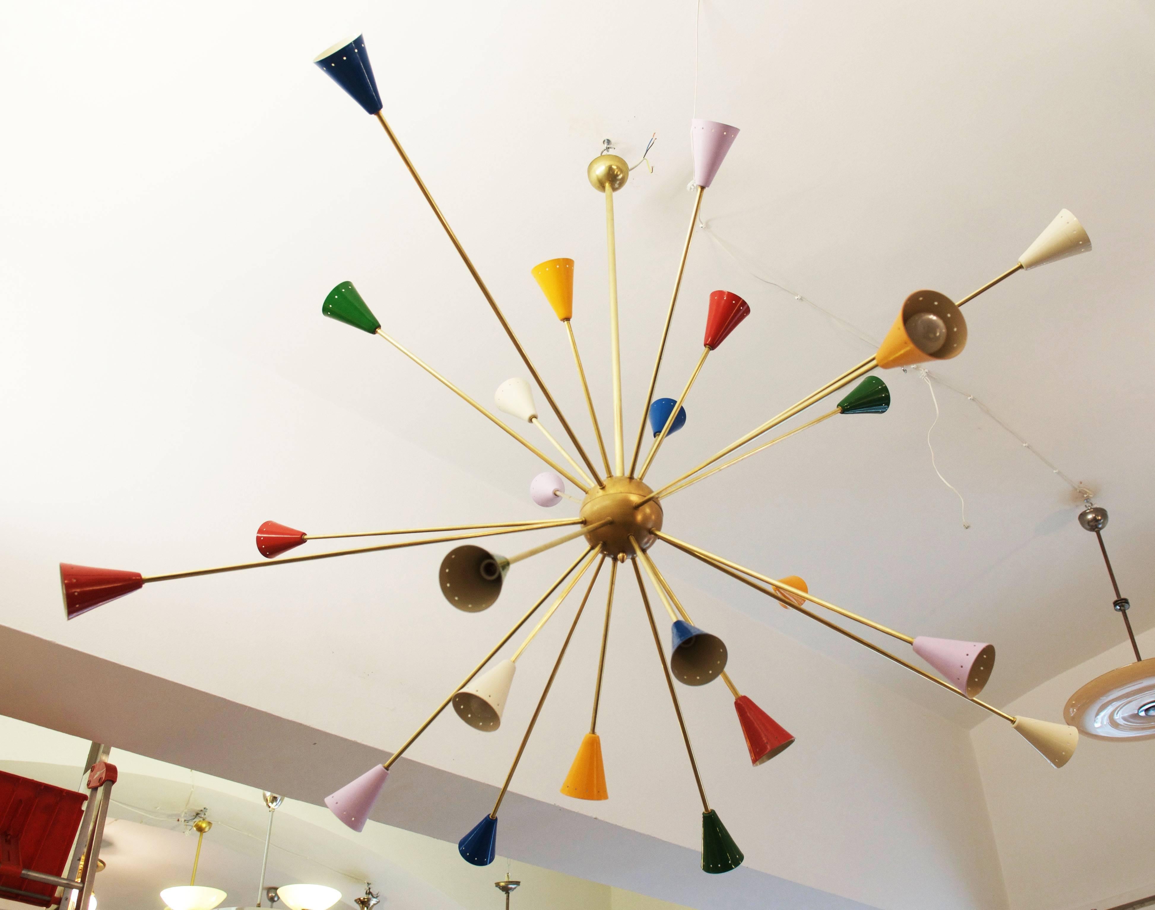 Huge Mid-Century Sputnik Chandelier in the Style of Stilnovo In Excellent Condition In Vienna, AT