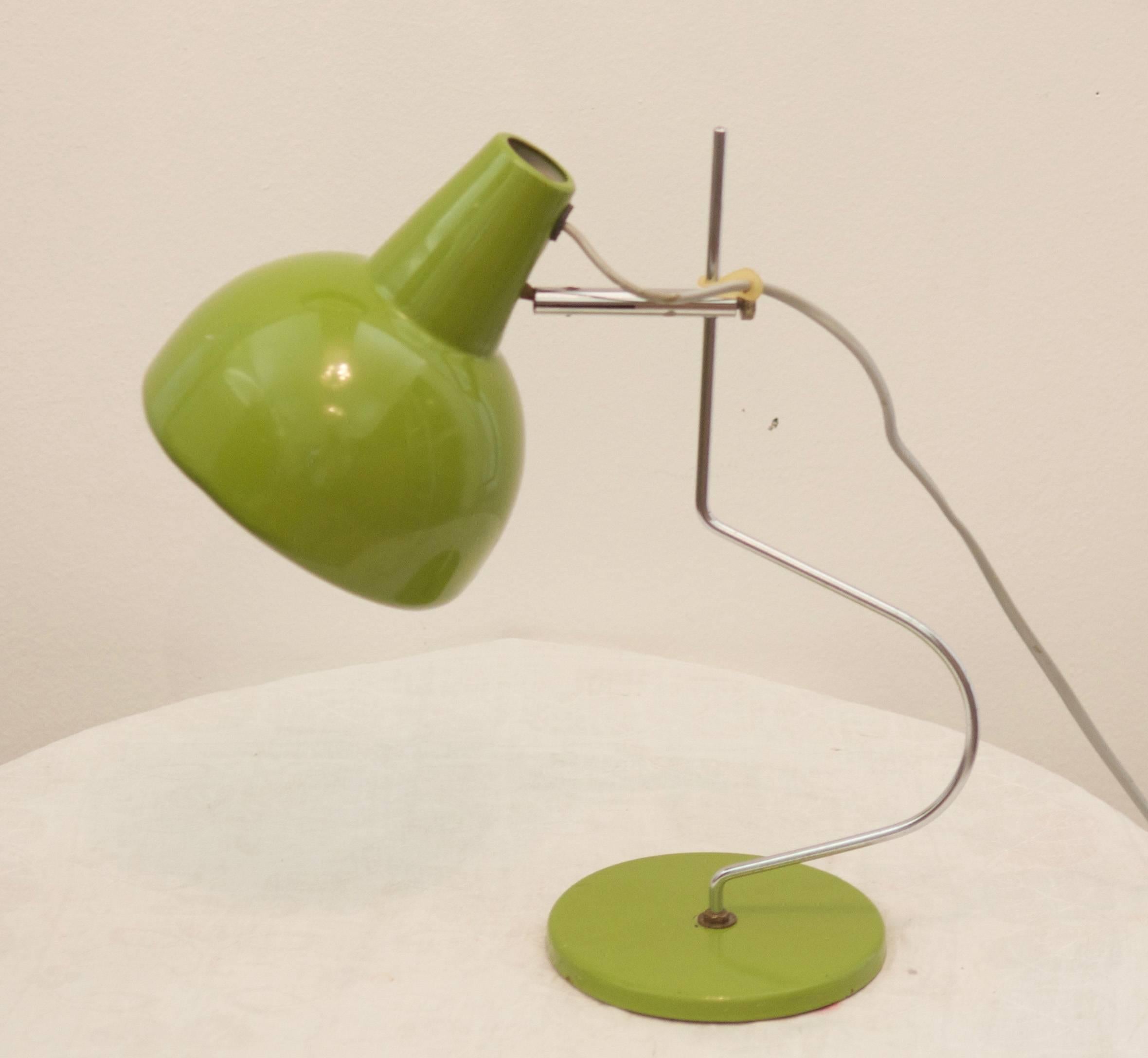 Grüne Mid-Century-Tischlampe von Josef Hurka (Mitte des 20. Jahrhunderts) im Angebot