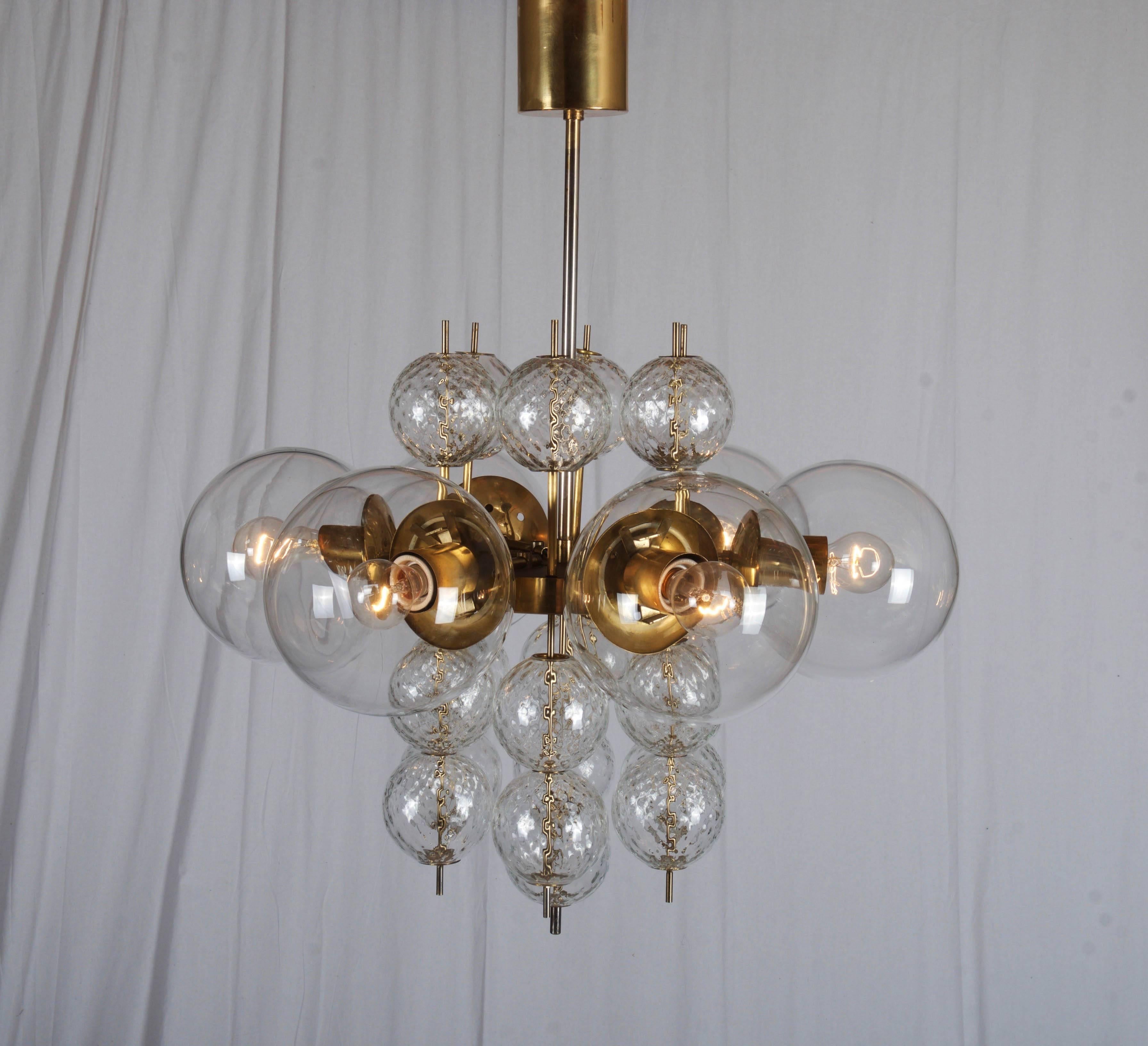 Mid-20th Century Stunning Large Brass Chandelier with Crystal Globes