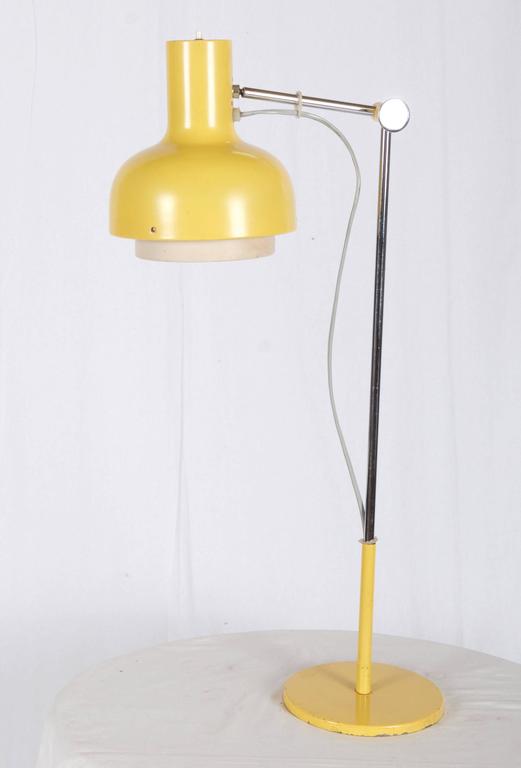 Large Mid-Century Yellow Table Lamp For Sale at 1stDibs | yellow table ...
