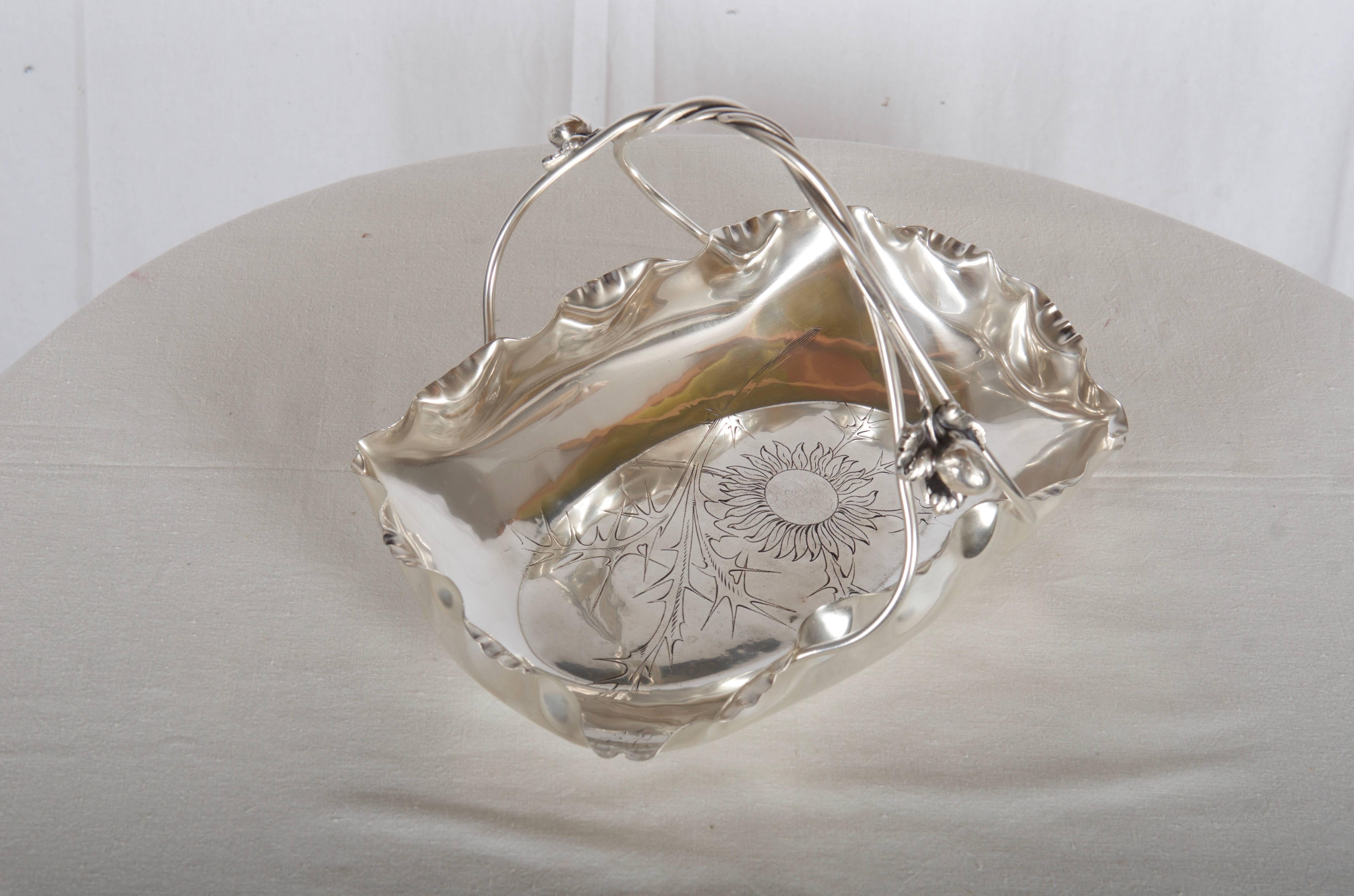 Early 20th Century Art Nouveau Shell with Handle by Albert Koehler For Sale