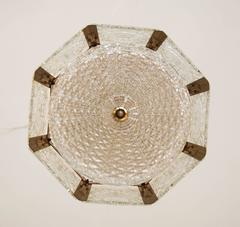 Bellissimo lampadario in ottone di metà secolo