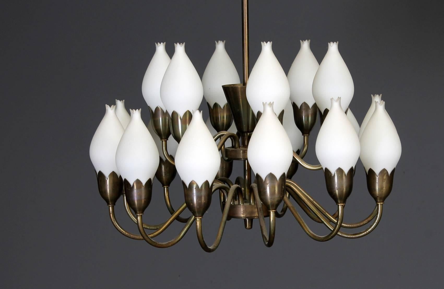 Mid-20th Century Beautiful Large Chandelier by Fog & Mørup with Hand Blow Glass Tulips