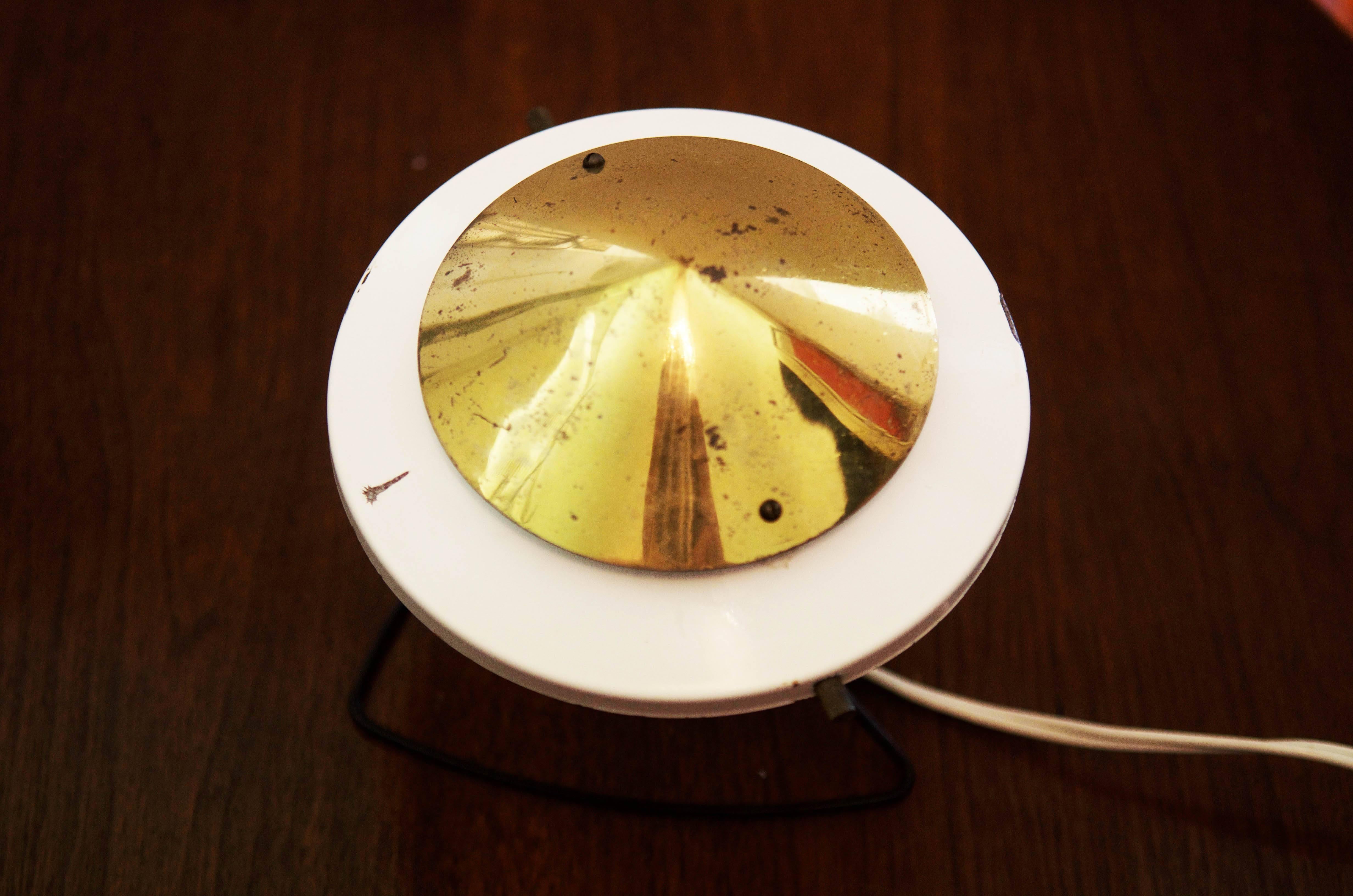 Laqué Lampe de table ou lampe murale blanche du milieu du siècle dernier en vente