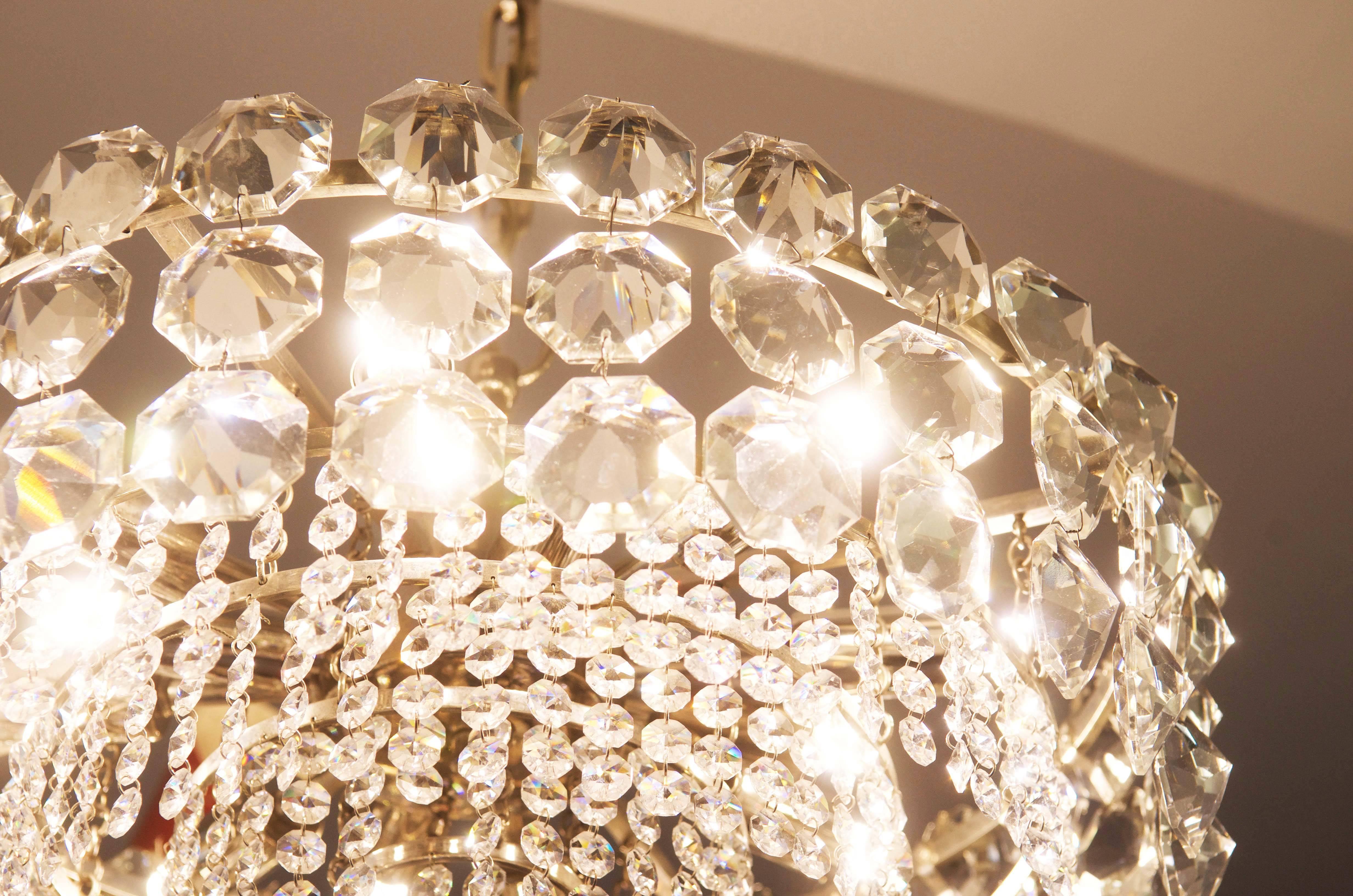 Mid-20th Century Stunning Large Crystal Glass Chandelier by Bakalowits For Sale