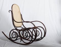 Thonet-Mundus Rocking Chair