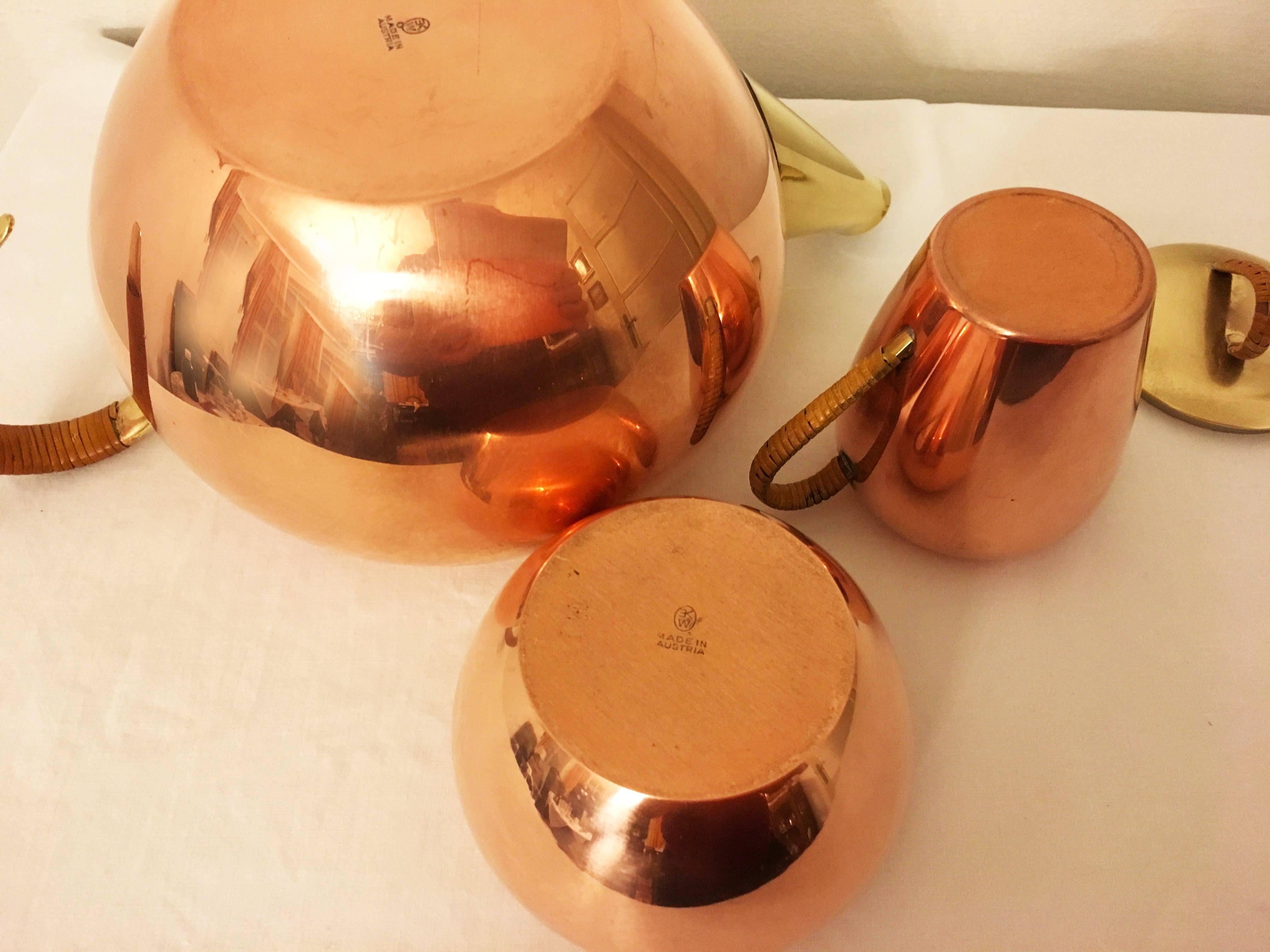 Brass and Copper Three-Piece Tea Set from the 1950s For Sale 2