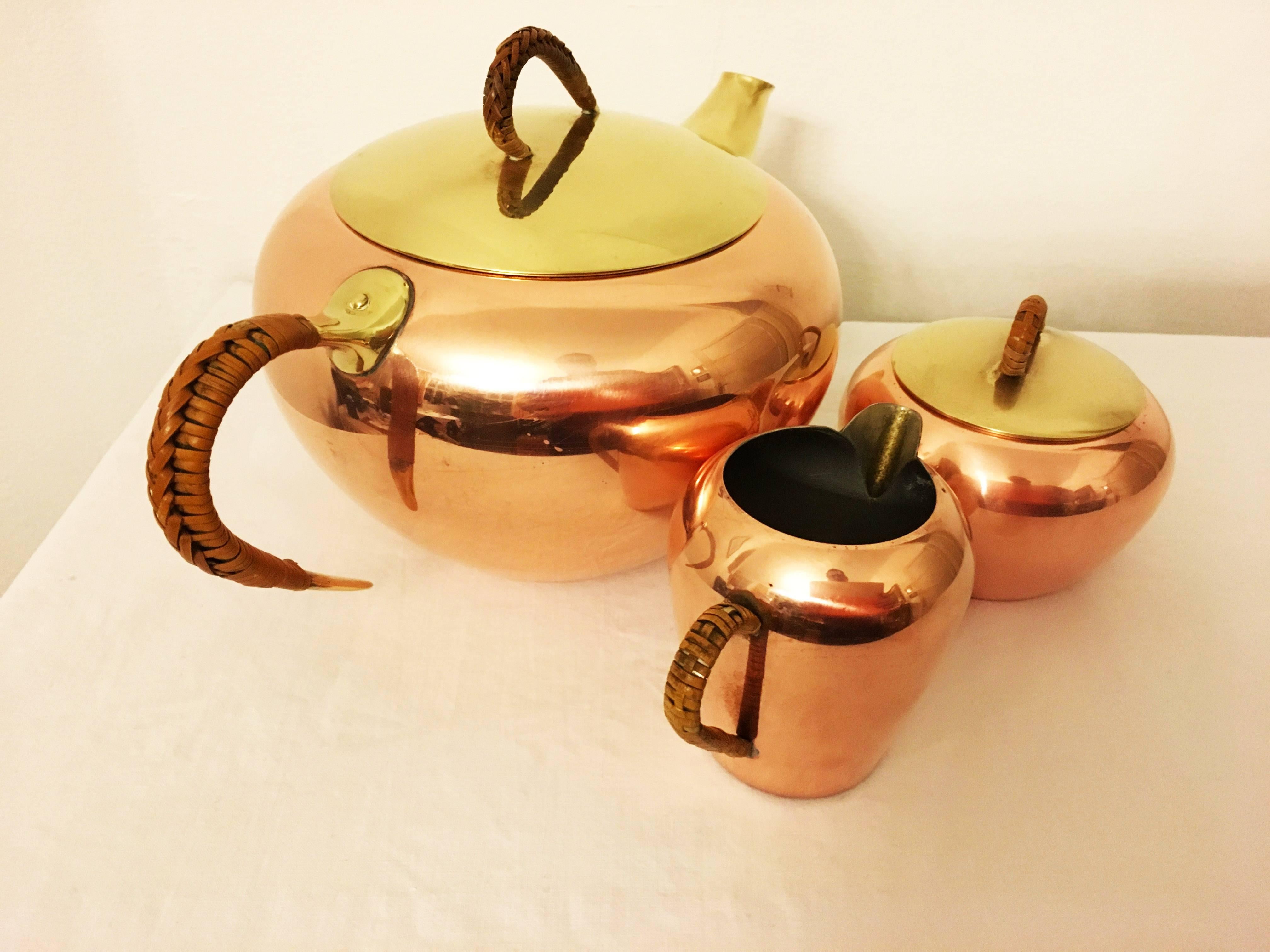 Mid-Century Modern Brass and Copper Three-Piece Tea Set from the 1950s For Sale
