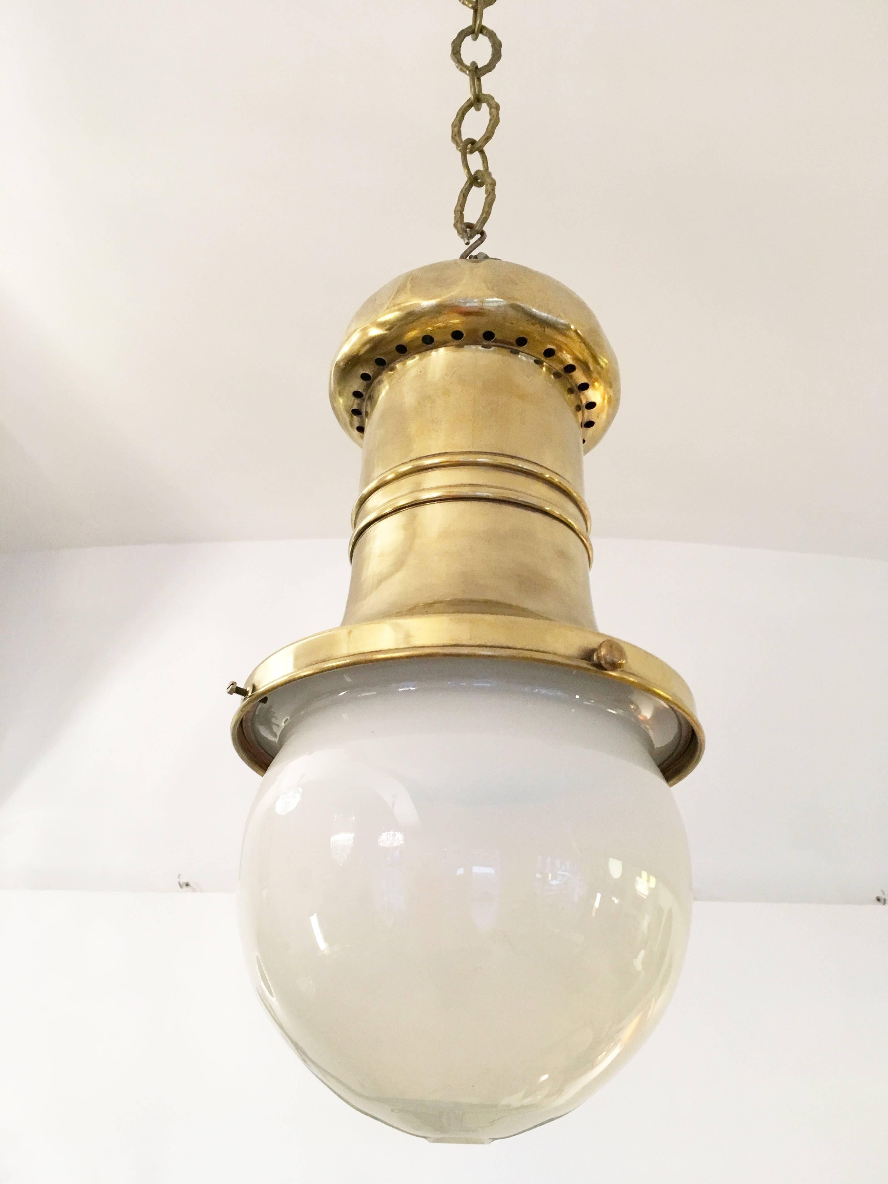 Art Nouveau Department Store or Factory Lamp In Excellent Condition In Vienna, AT