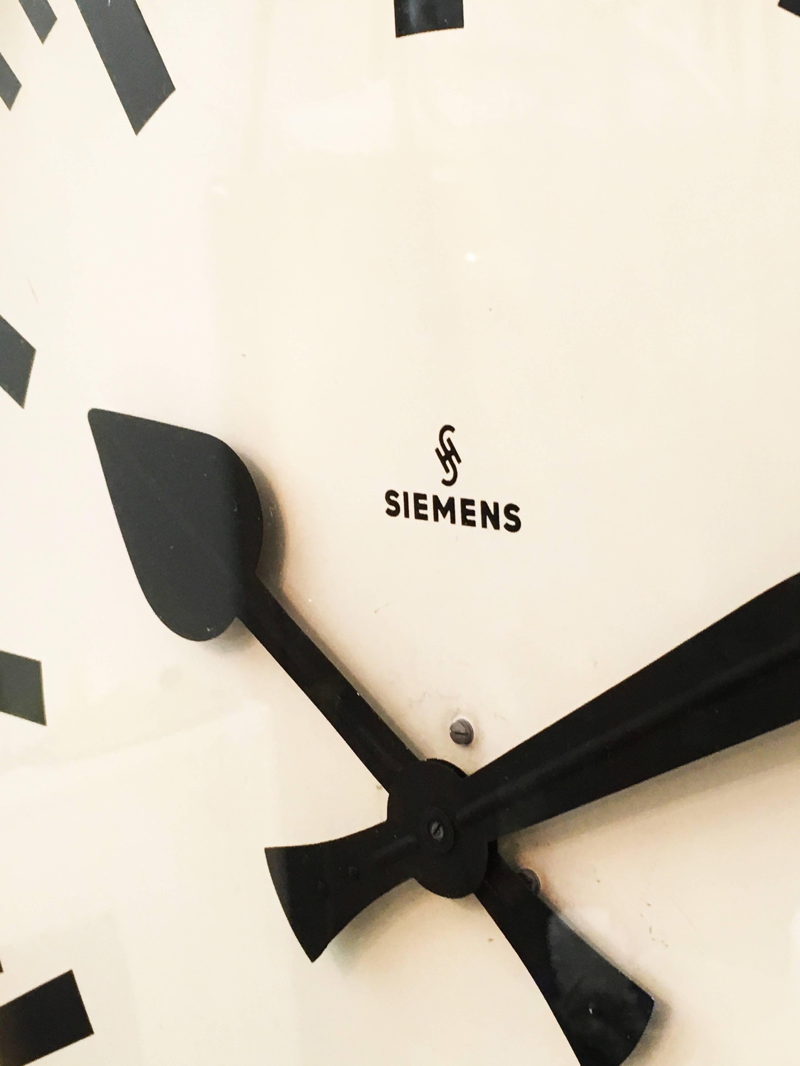 Large Siemens Industrial or Station Wall Clock 4