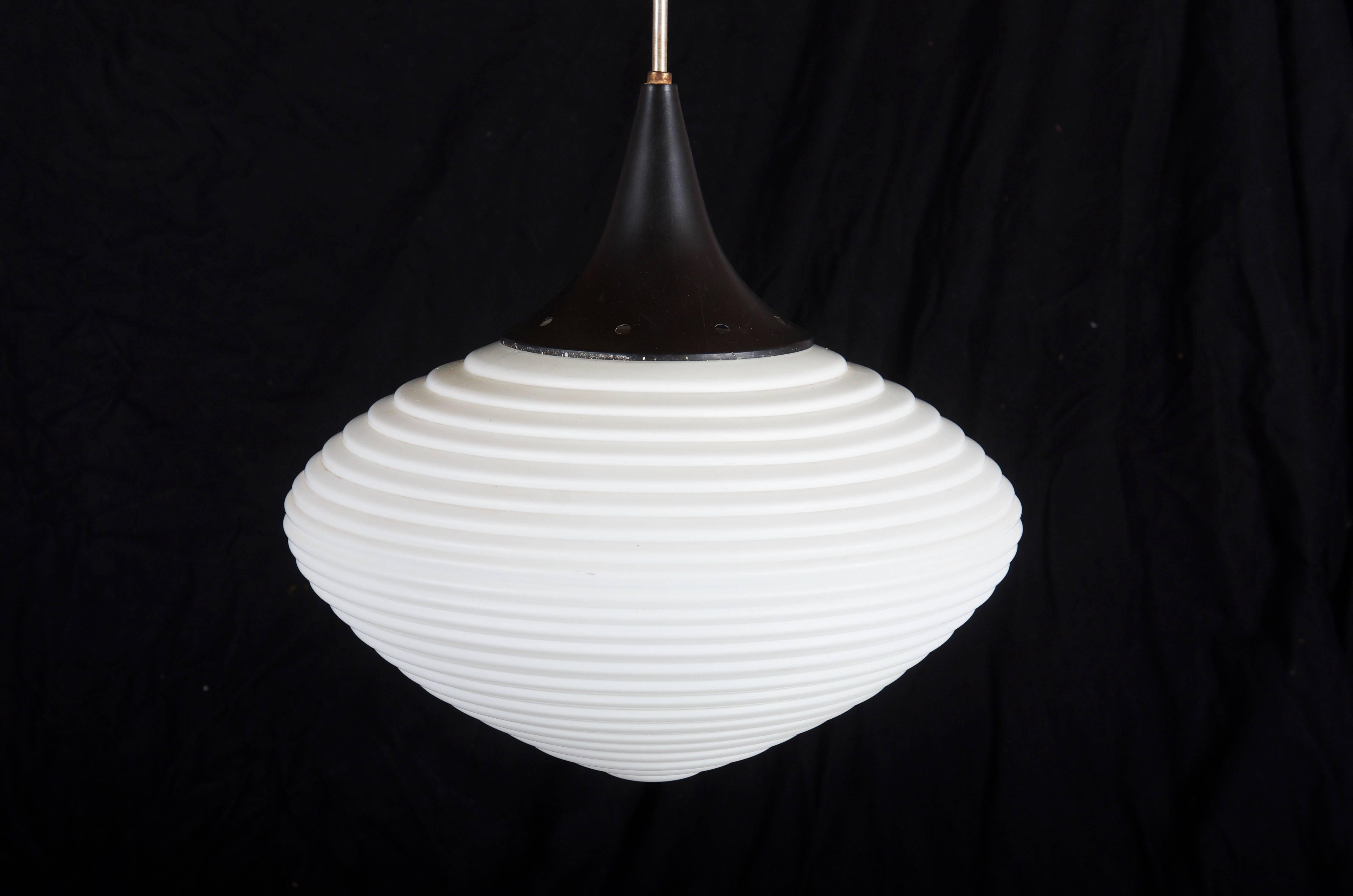 Large Opaline Glass Pendant In Good Condition For Sale In Vienna, AT