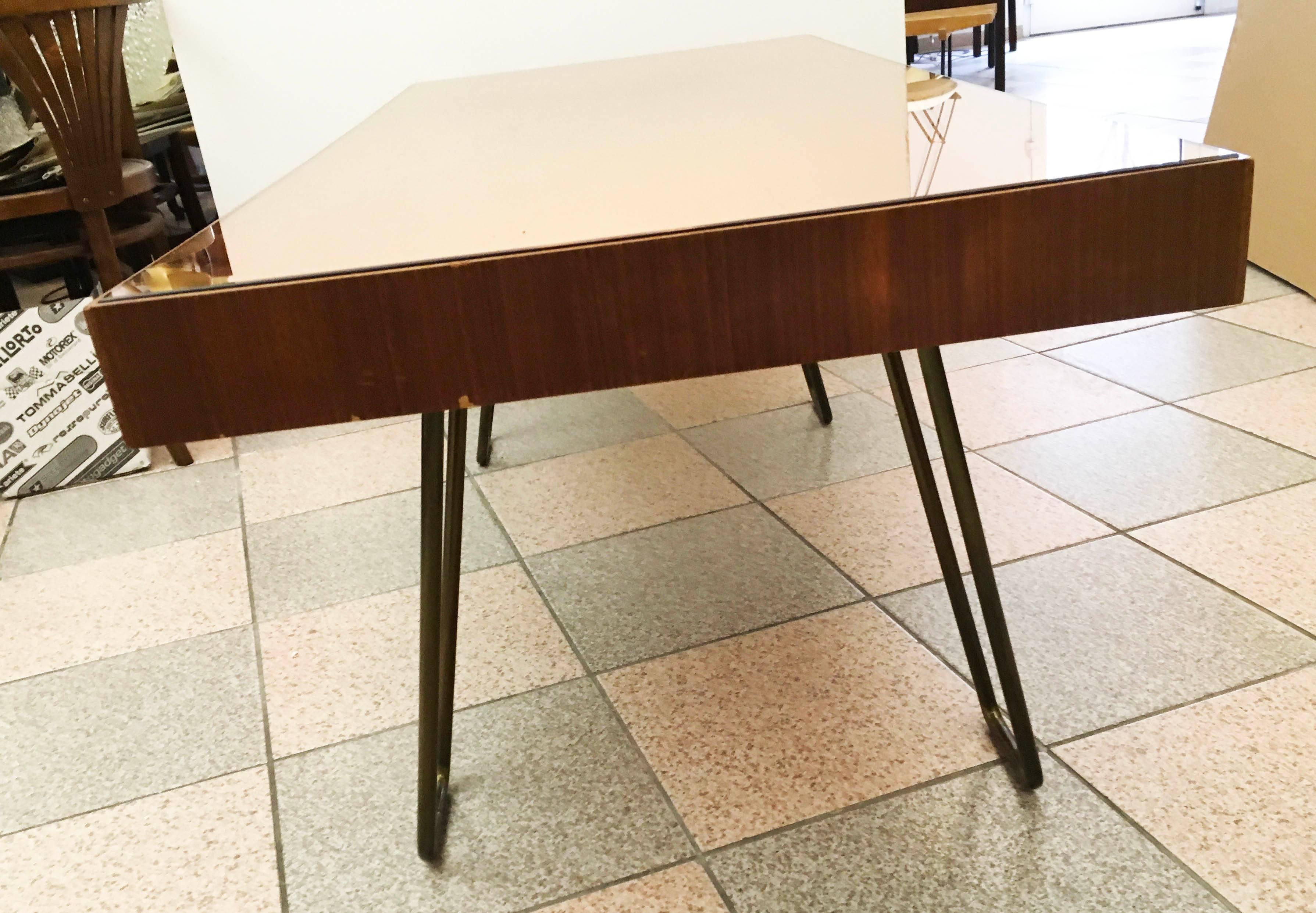 Mid-Century Couch Table with Mirror Surface In Excellent Condition For Sale In Vienna, AT