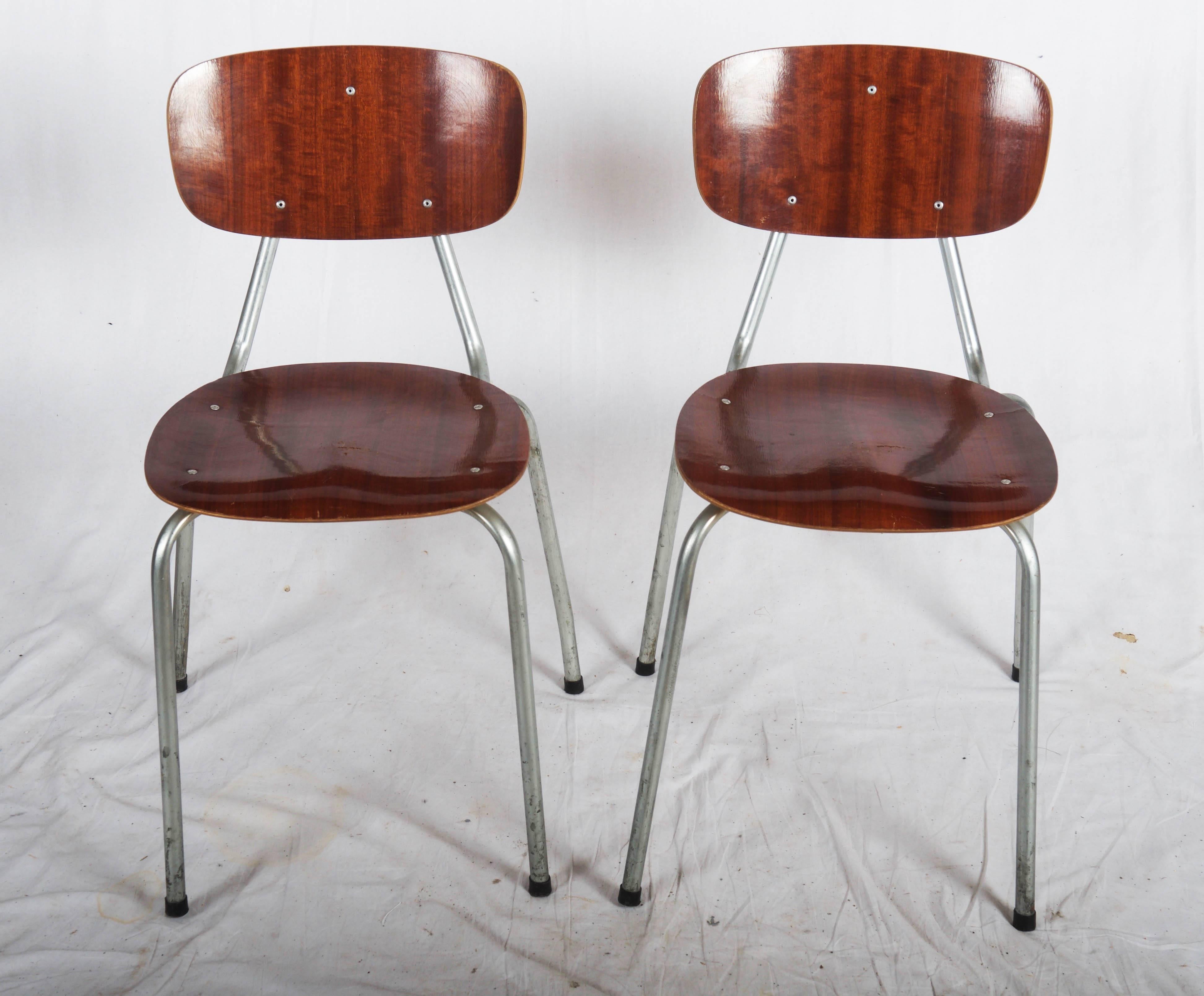 Mid-Century Modern Set of Five Stockable Mid-Century Chairs For Sale