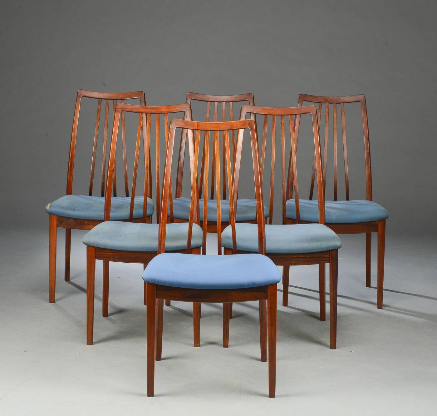 Danois Ensemble de six chaises de salle à manger danoises en bois dur du milieu du siècle dernier en vente