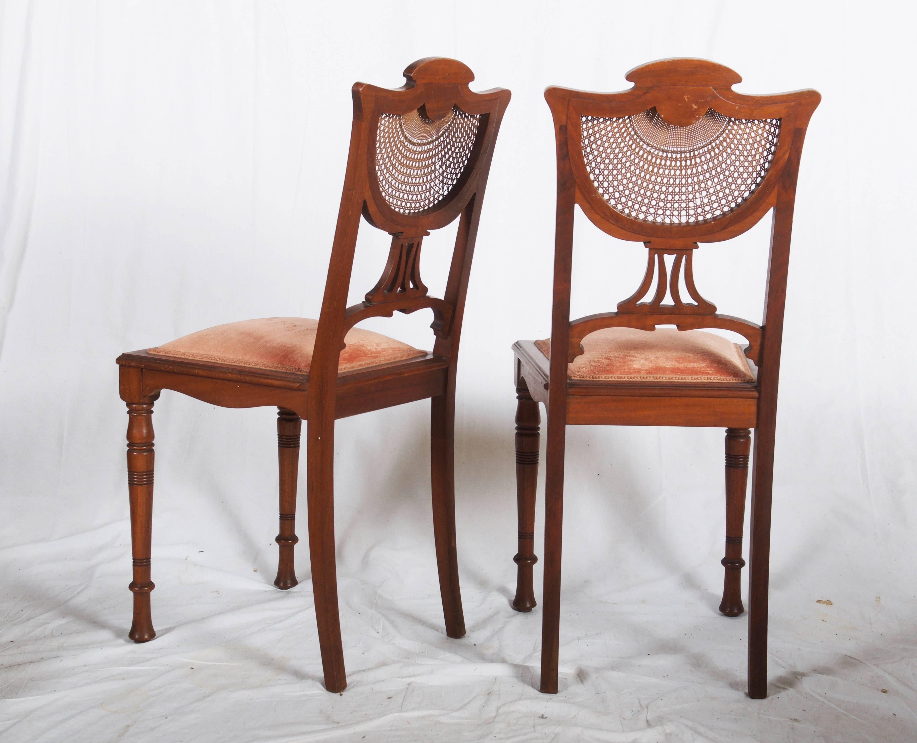 French Art Nouveau Walnut Side Chairs In Excellent Condition In Vienna, AT