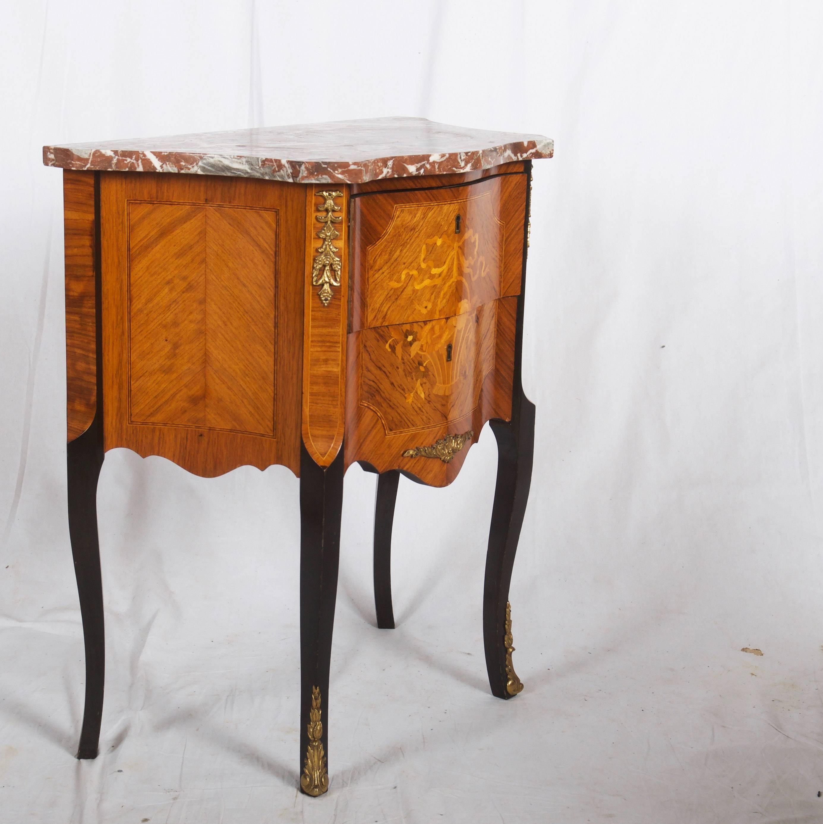 Louis XV Style Marquetry Side Table In Excellent Condition In Vienna, AT