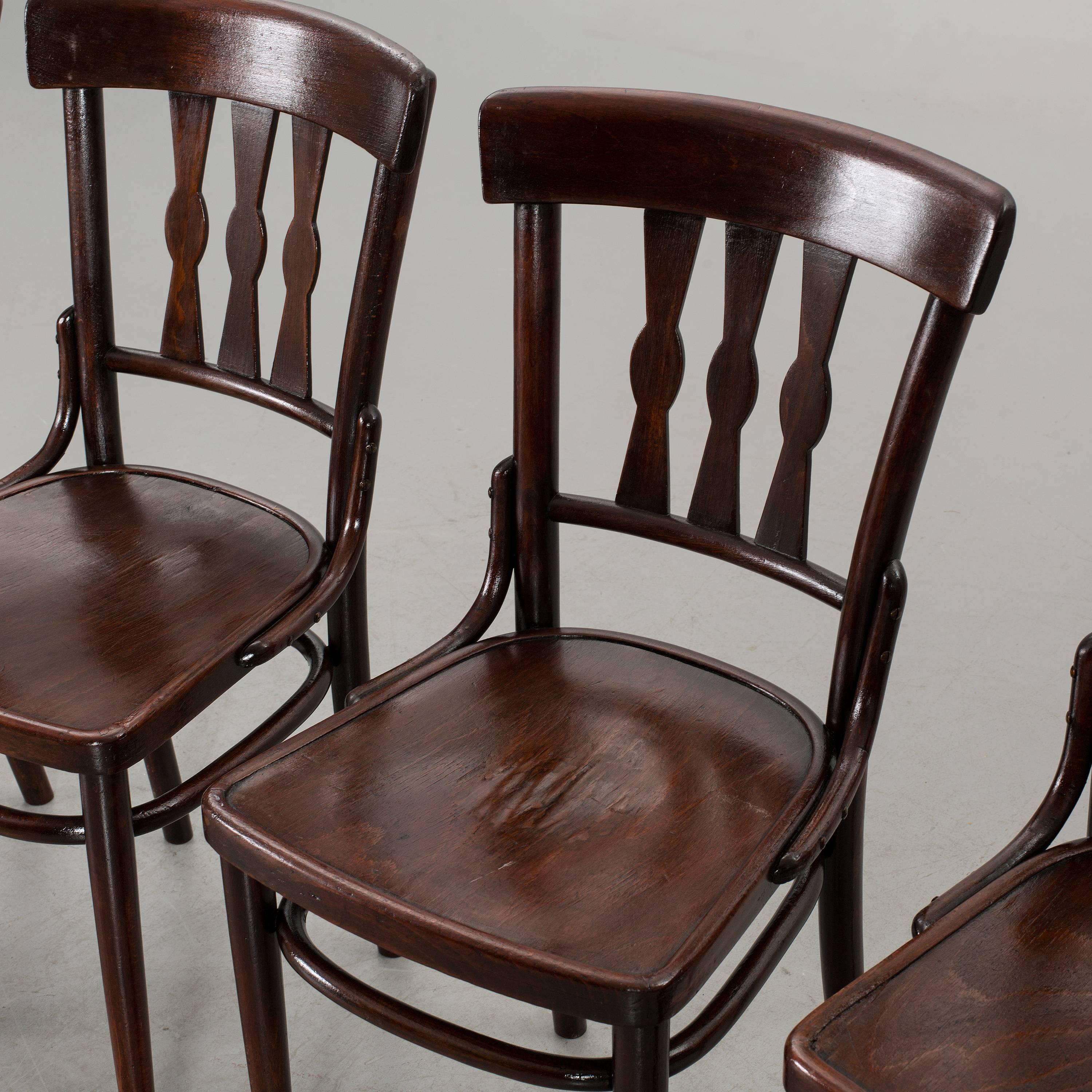 Art Deco Set of Four Dining Room Chairs Attributed to Thonet