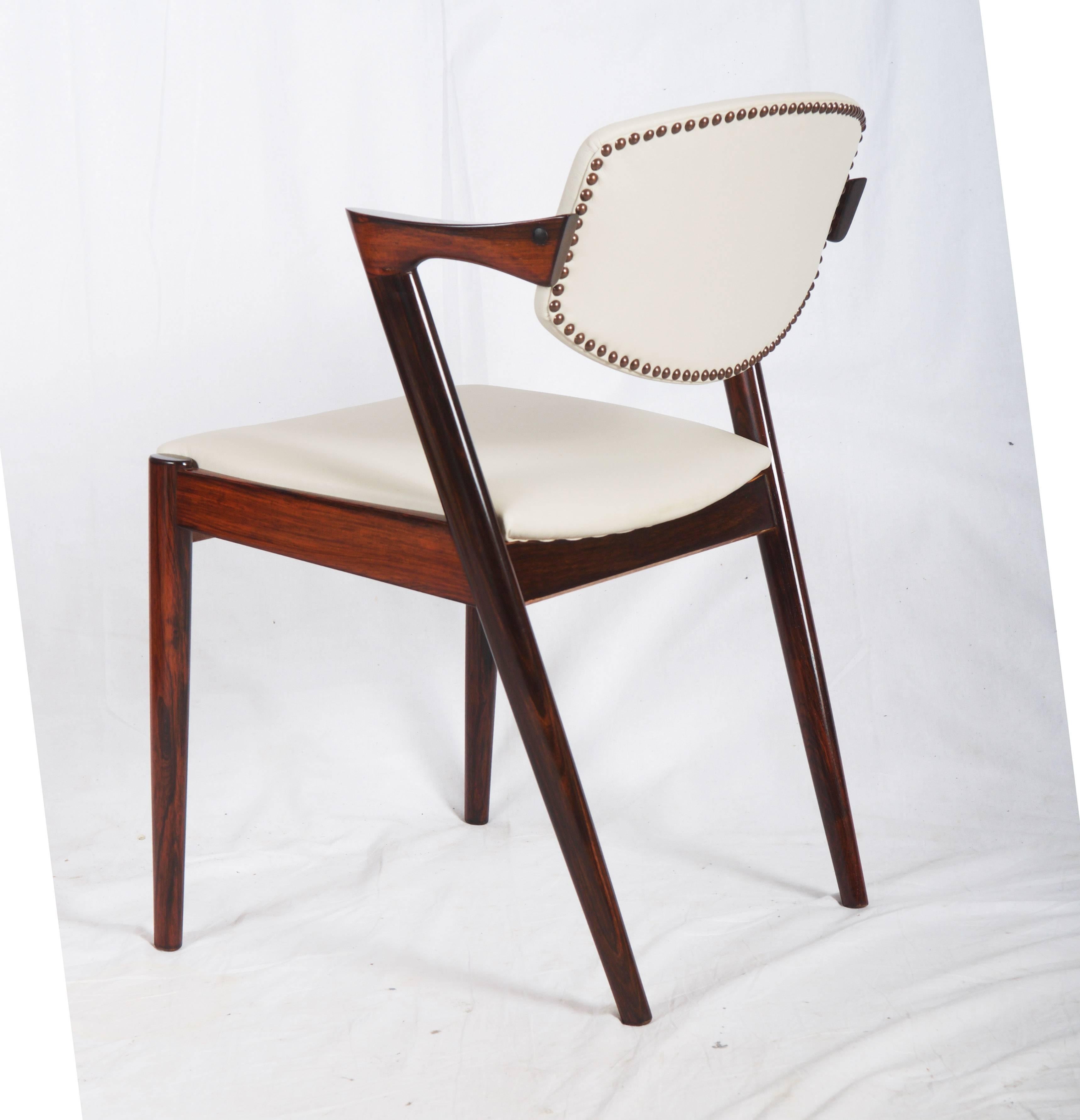 Stühle aus Hartholz und Leder von Kai Kristiansen, Modell 42 (Mitte des 20. Jahrhunderts) im Angebot