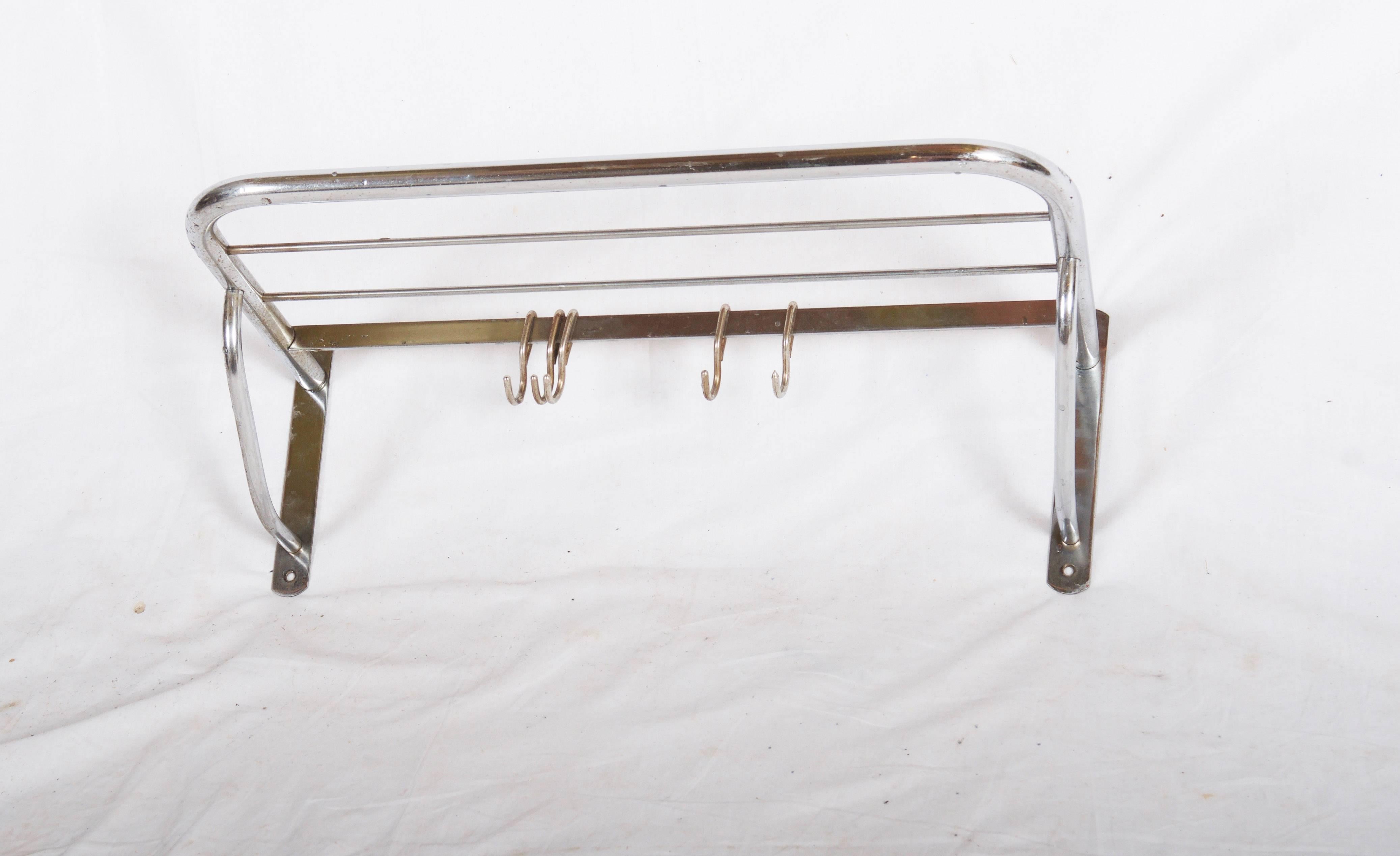 Bauhaus Hut and Coat Rack In Excellent Condition For Sale In Vienna, AT