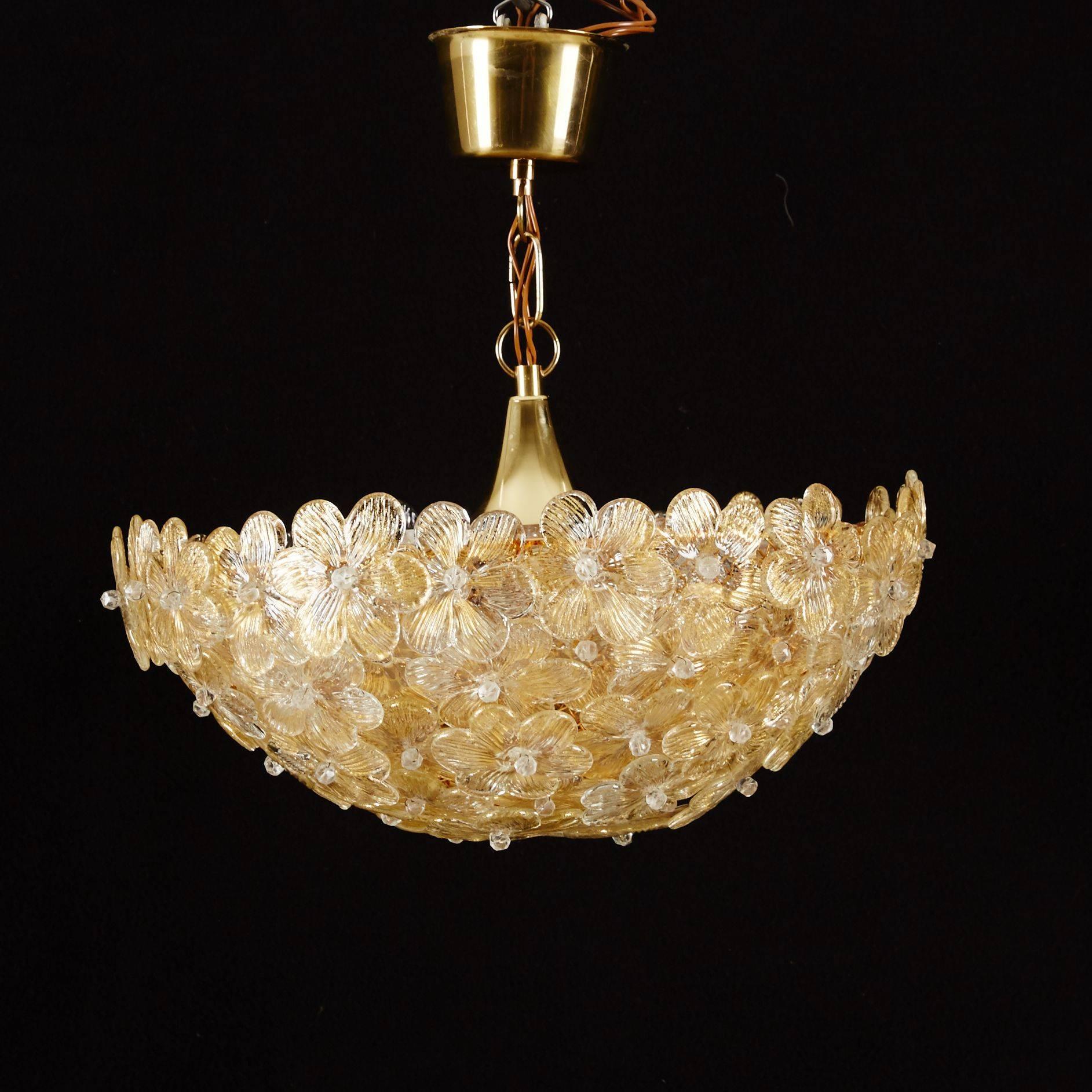 Murano Millefiori flush mount light, the flowers are filled with gold thread. Made in the 1960s by Barovier e Toso. Fitted with six-light E14 sockets.