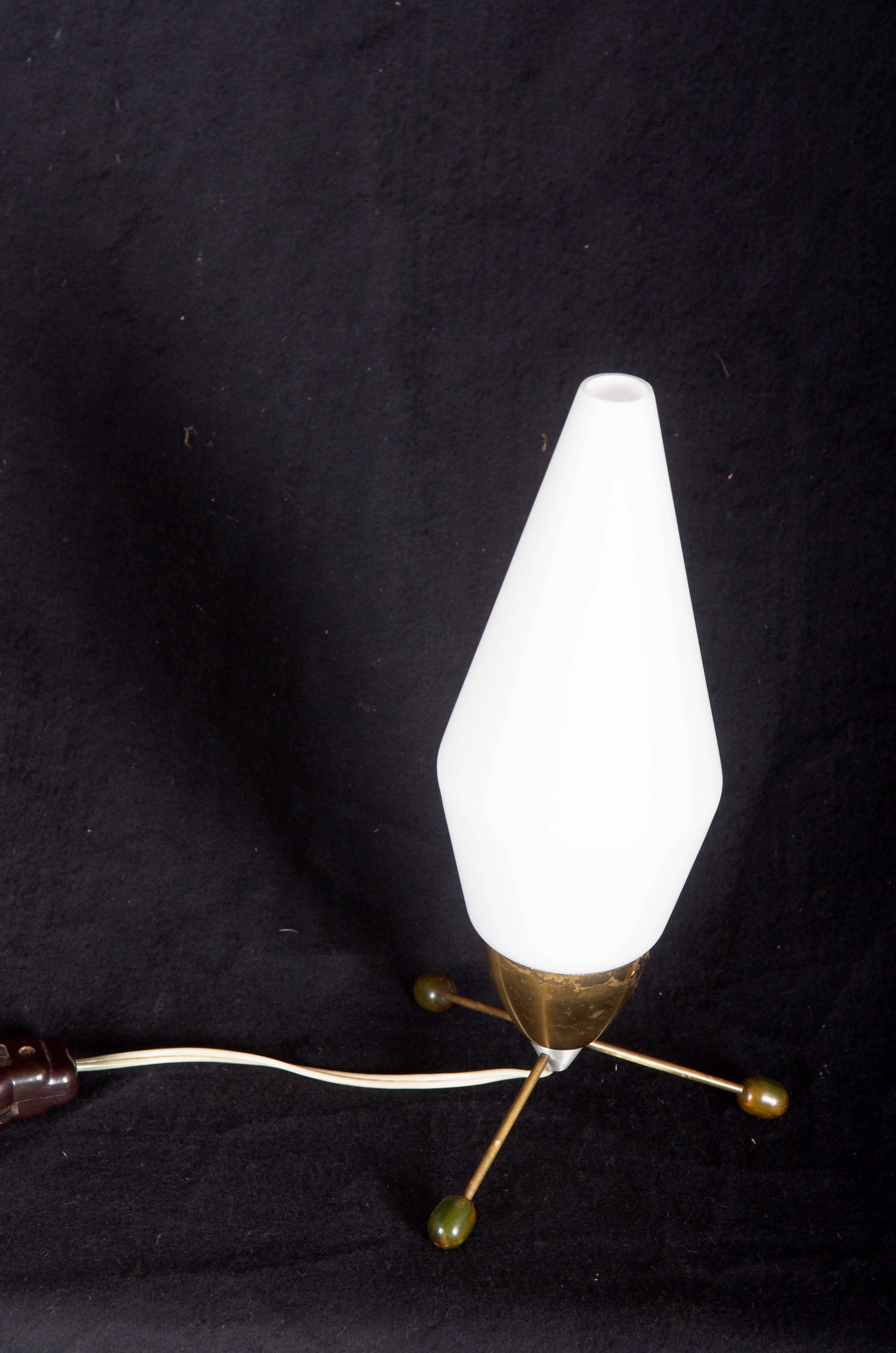 Milieu du XXe siècle Lampe de table « Rocket » de Stanislav Kuera pour Lustry Kamenick enov en vente