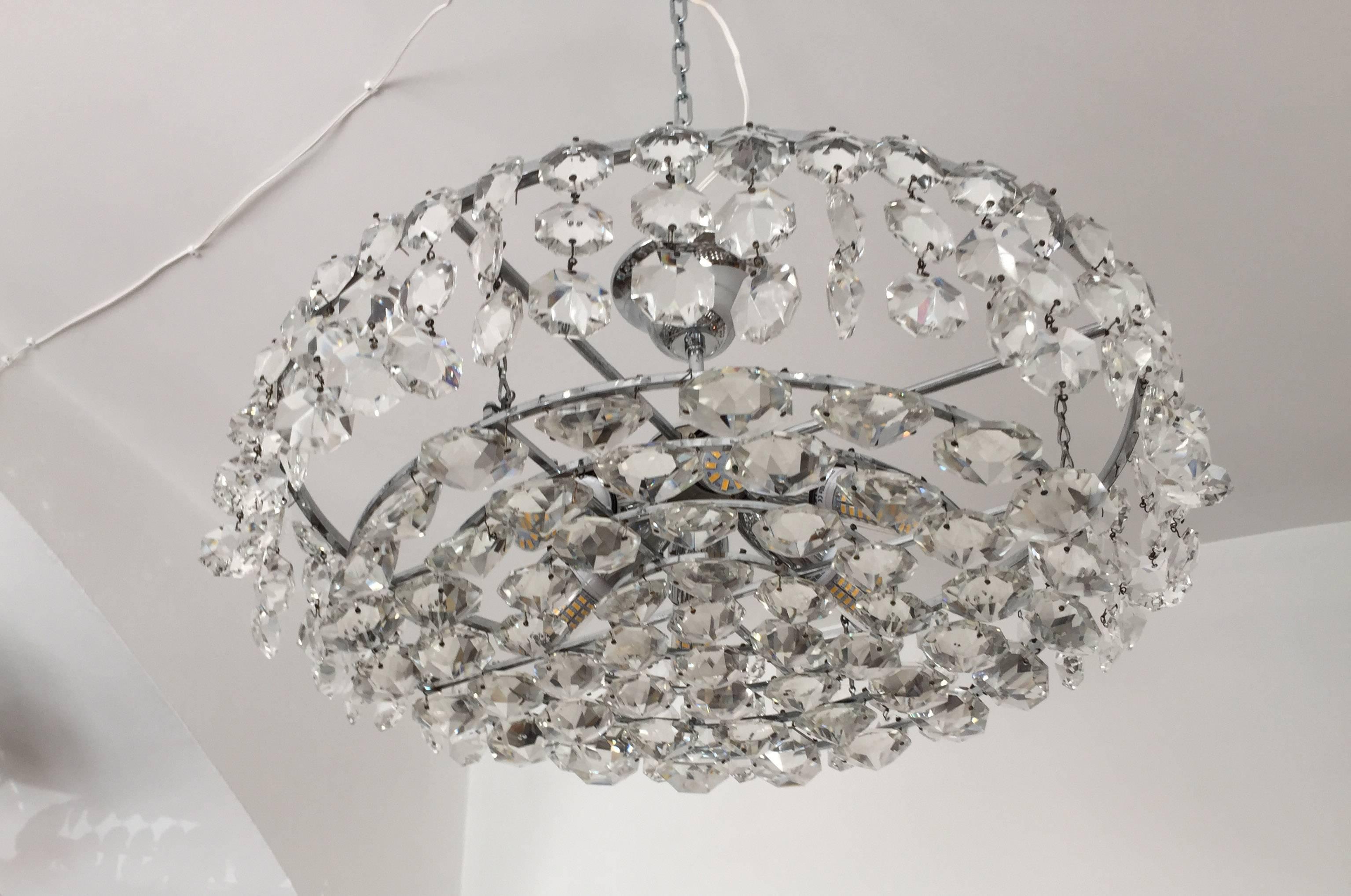 Mid-Century Modern Austrian Cut Crystal Chandelier Attributed to Bakalowits and Soehne
