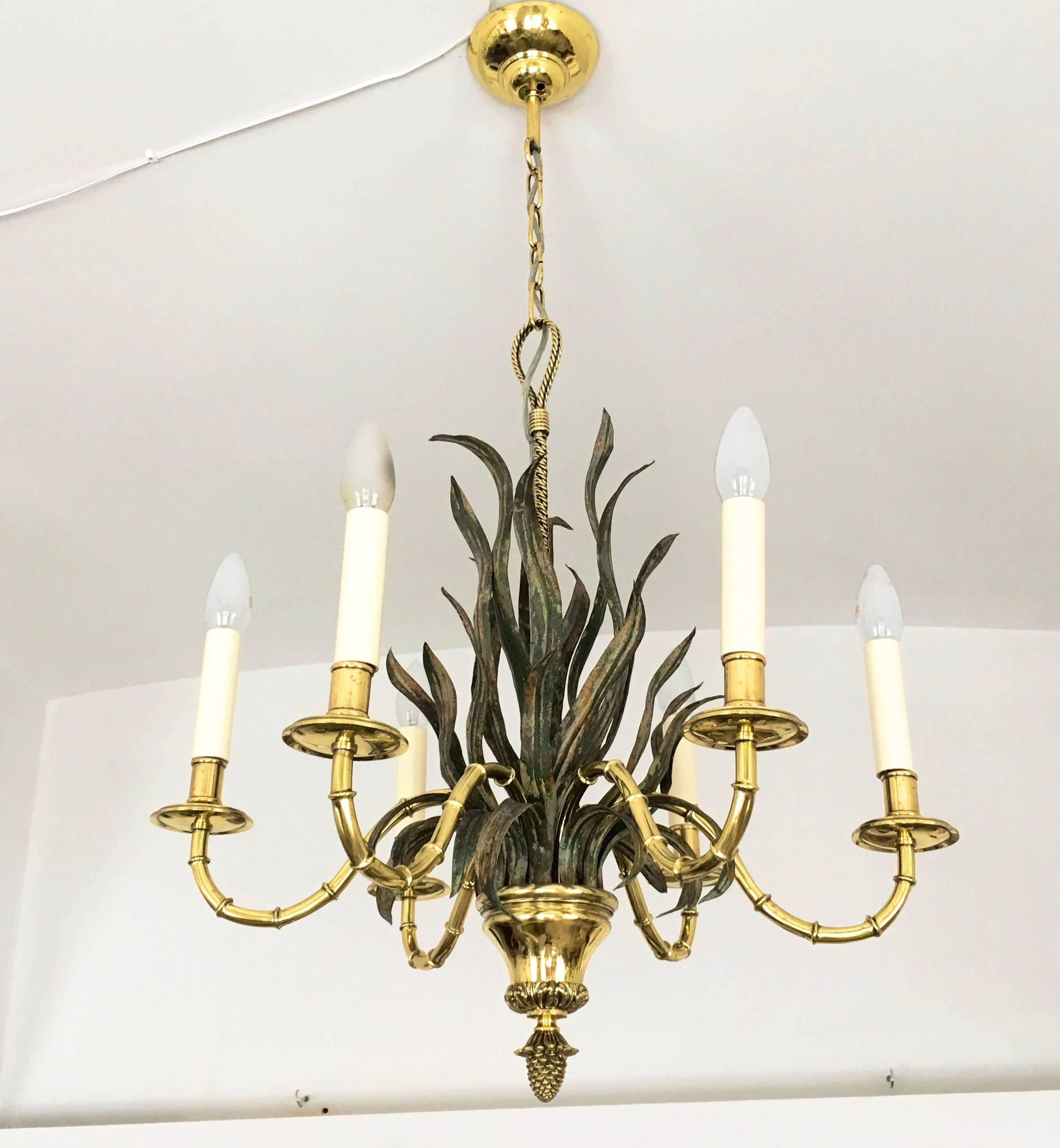 Six-arm chandelier with a bamboo motif by La Maison Baguès of Paris from the early 1950s. Gilt bronze and polychromed metal.
New electric, refurbished
Measures (without chain): 71cm high x 60cm diameter.
