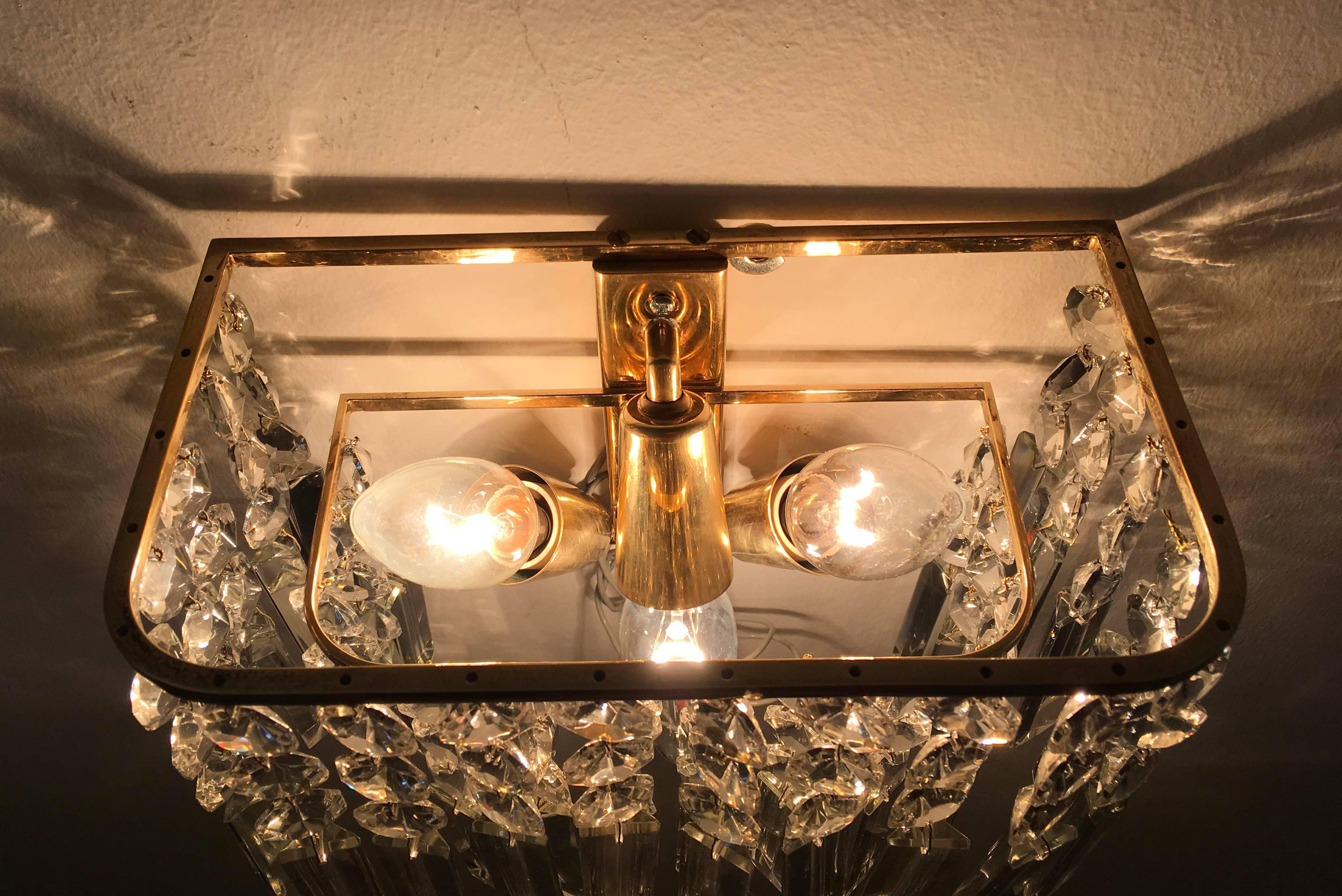 Paire d'appliques autrichiennes en cristal par Bakalowits et Sohne en vente 2