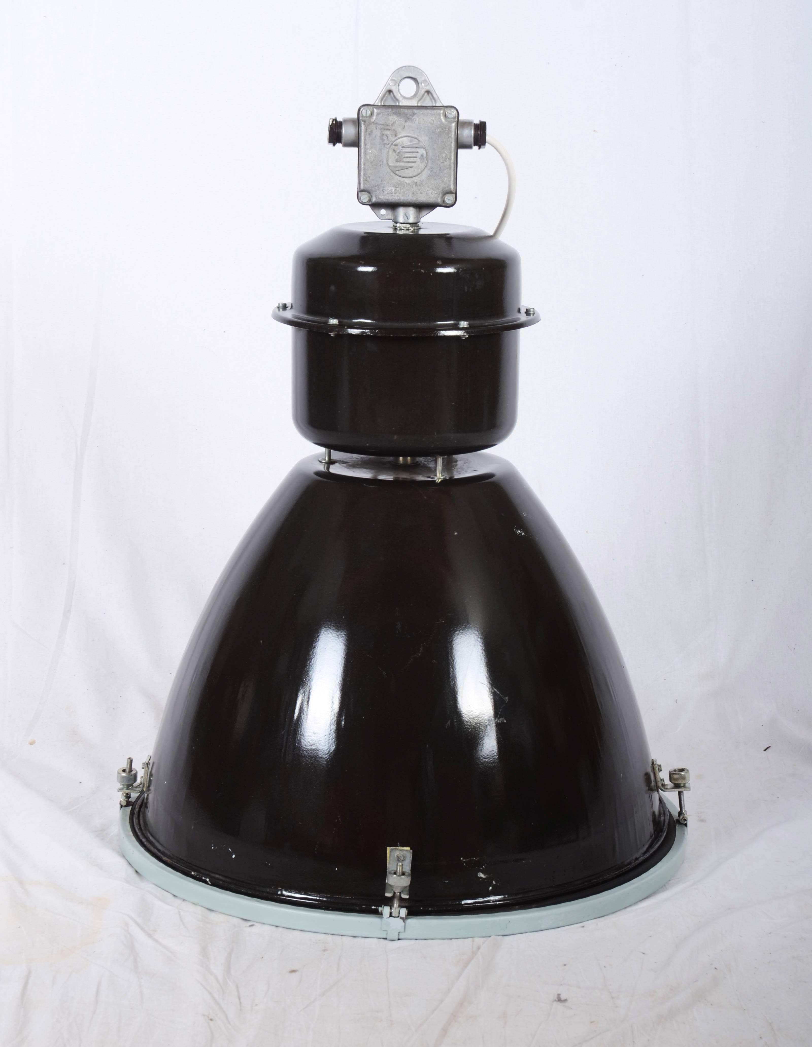 Large Black Czech Factory, Industrial Pendant Lamp In Excellent Condition For Sale In Vienna, AT