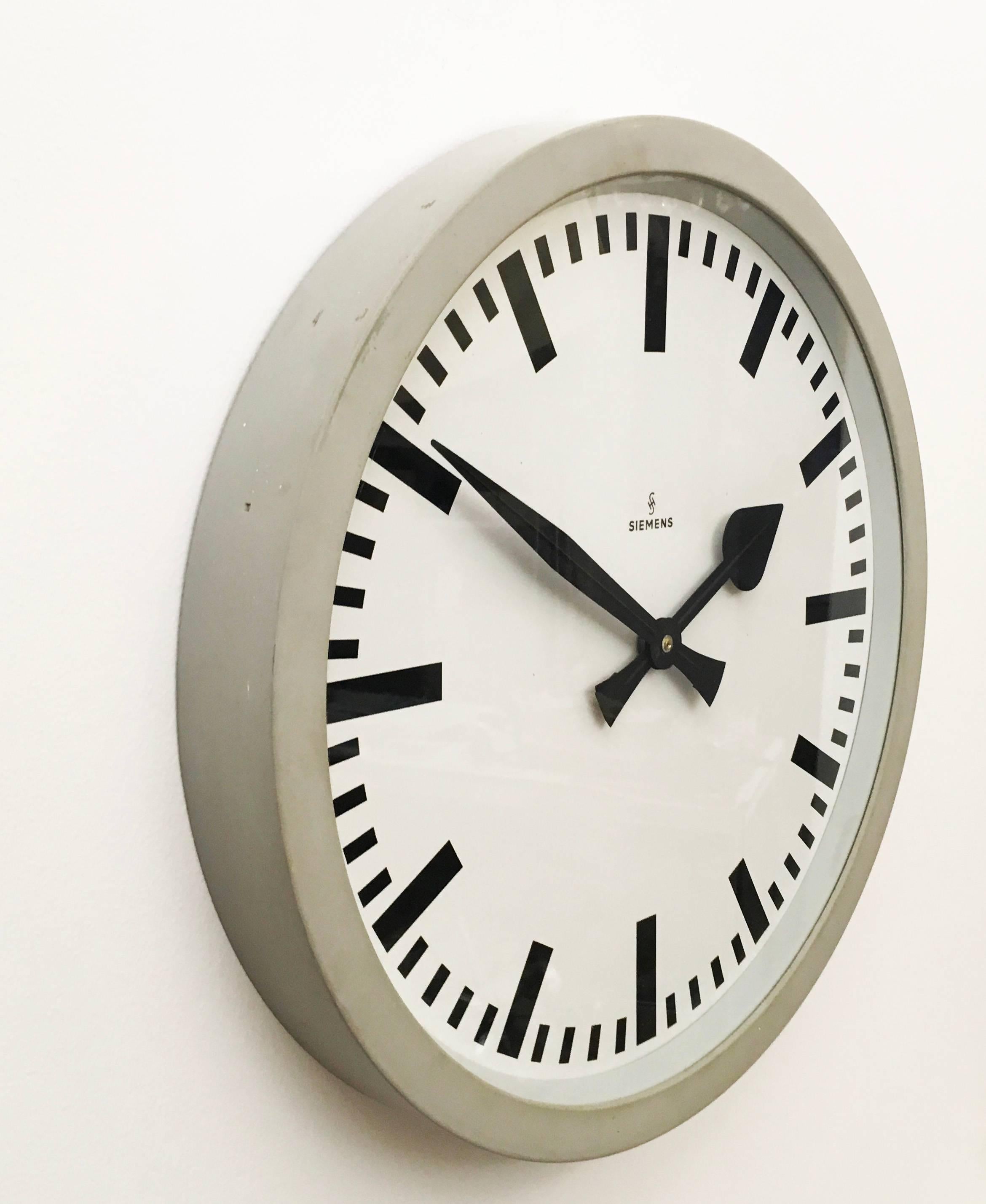 siemens wall clock