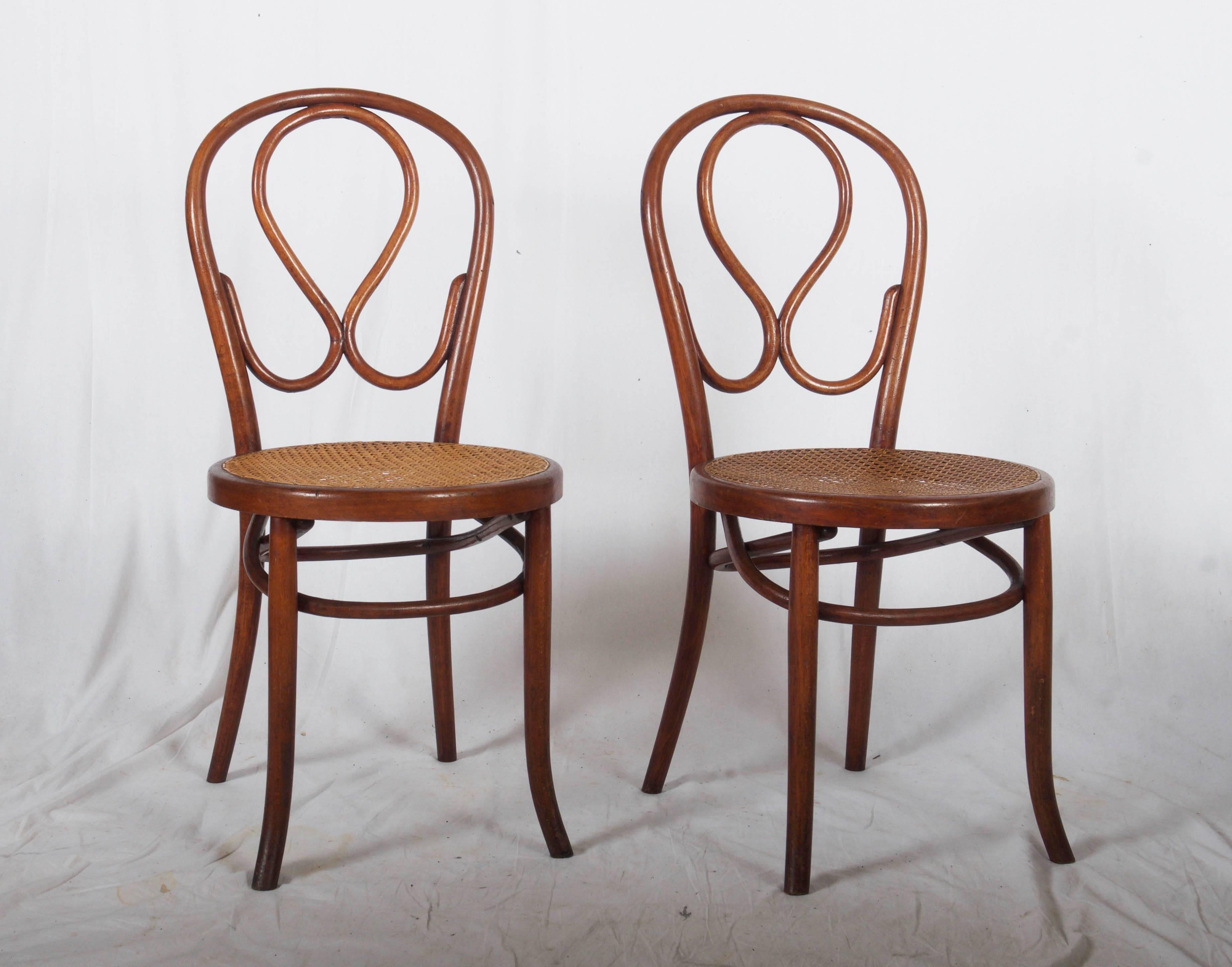 Bentwood chairs as Thonet No 20. New canning on all chairs.
Four pieces available
Delivery time 3-4 weeks.
 