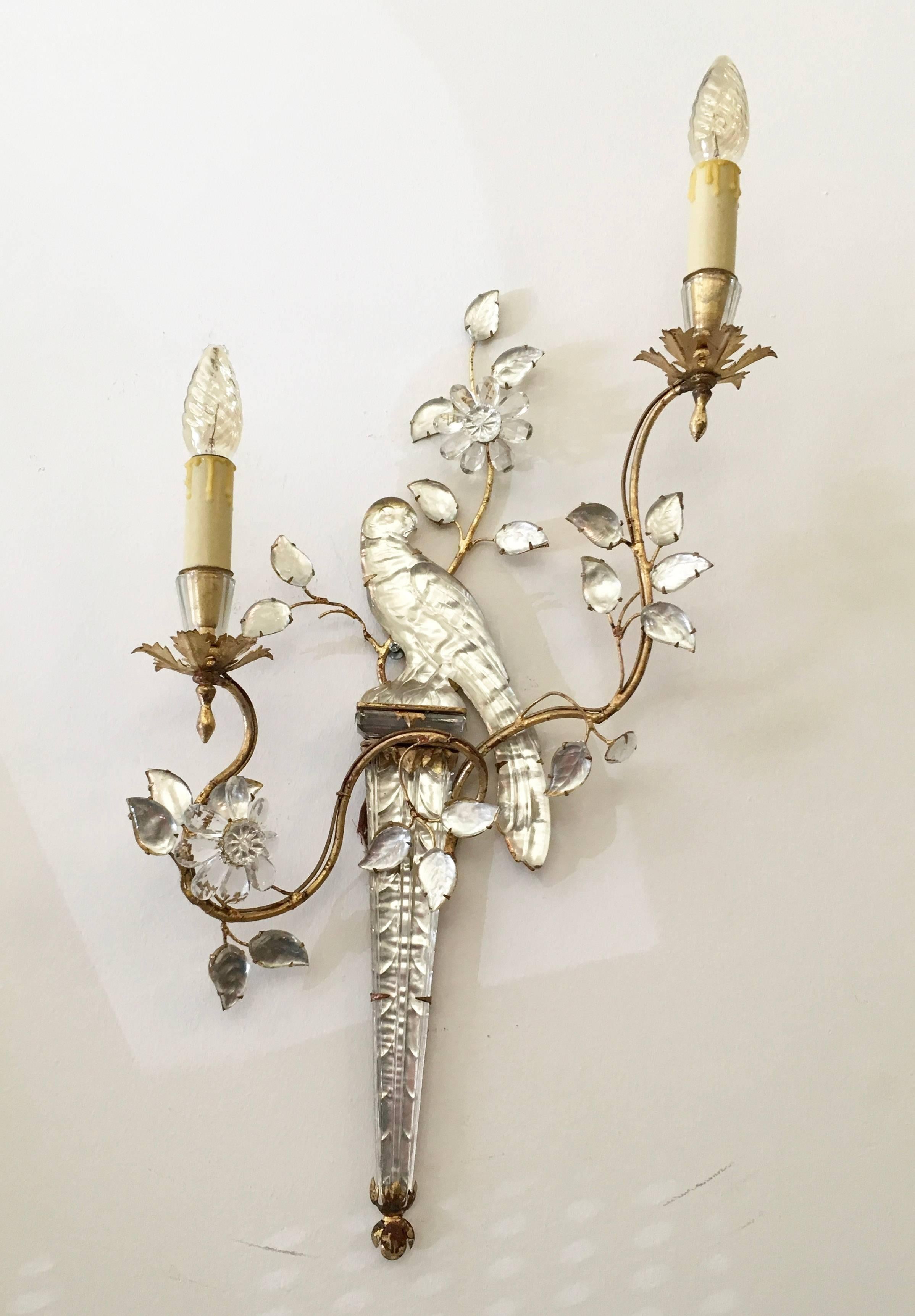 Maison Baguès Glass Bird and Floral Sconce In Excellent Condition In Vienna, AT