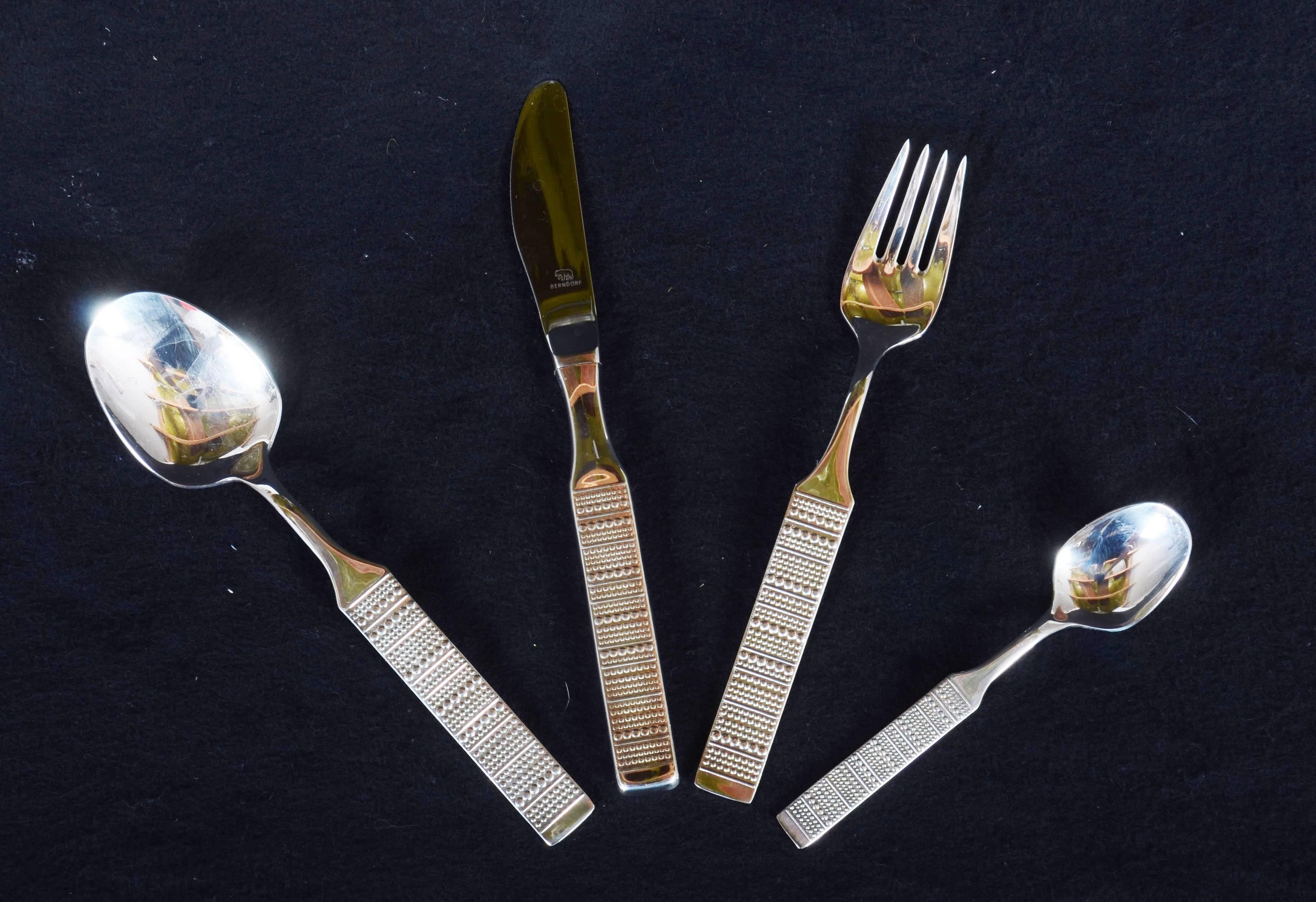 Ausrian Flatware, Cutlery Set by Berndorf In Excellent Condition For Sale In Vienna, AT