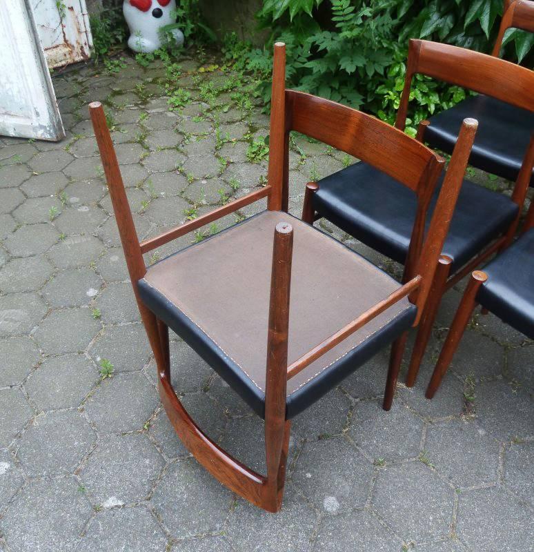 Set of Six Hardwood Dining Chairs in the Style of Møller 77 Chairs For Sale 3