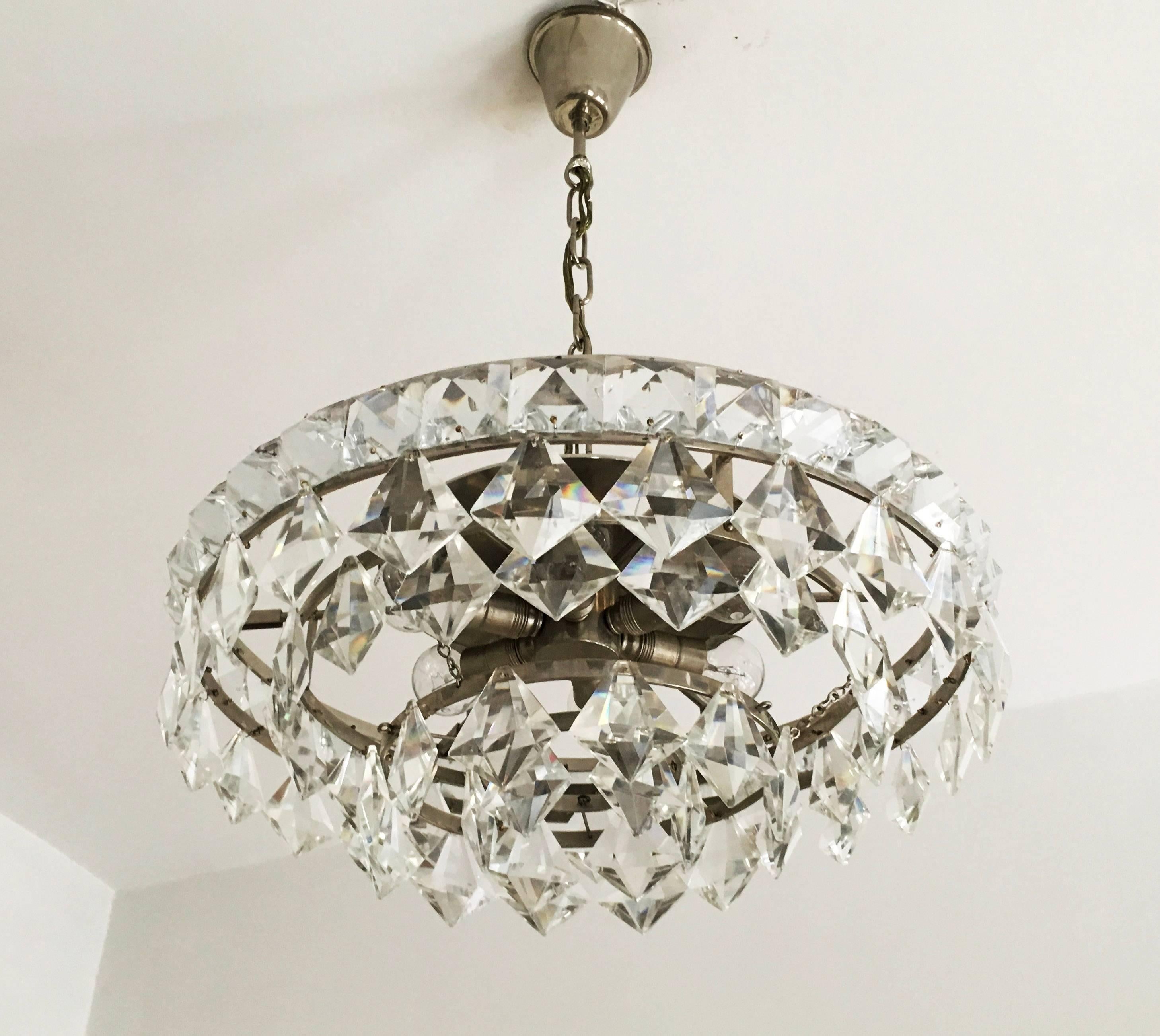 Austrian Cat Crystal Chandelier In Excellent Condition For Sale In Vienna, AT