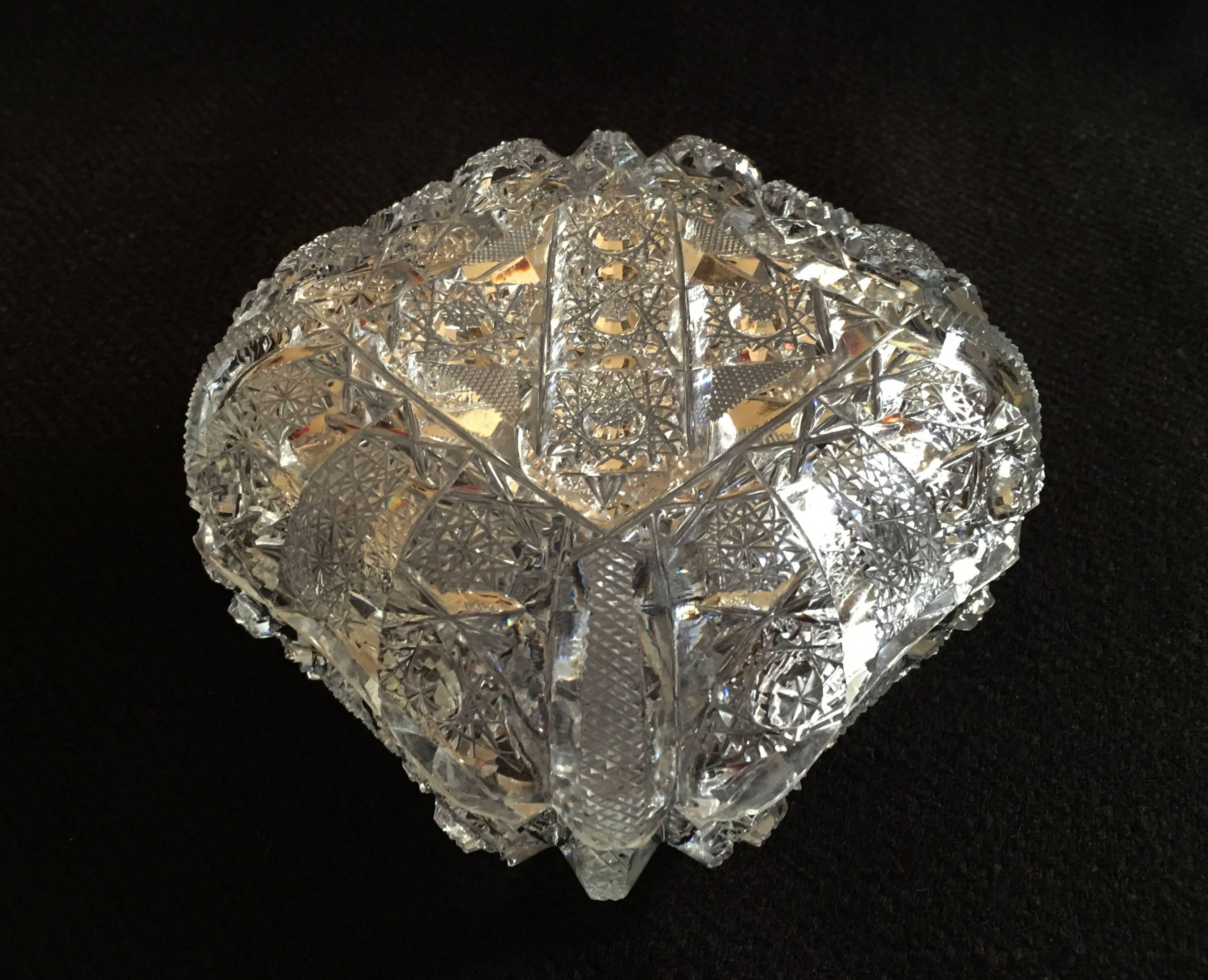 Cut Crystal Tin Box In Excellent Condition In Vienna, AT