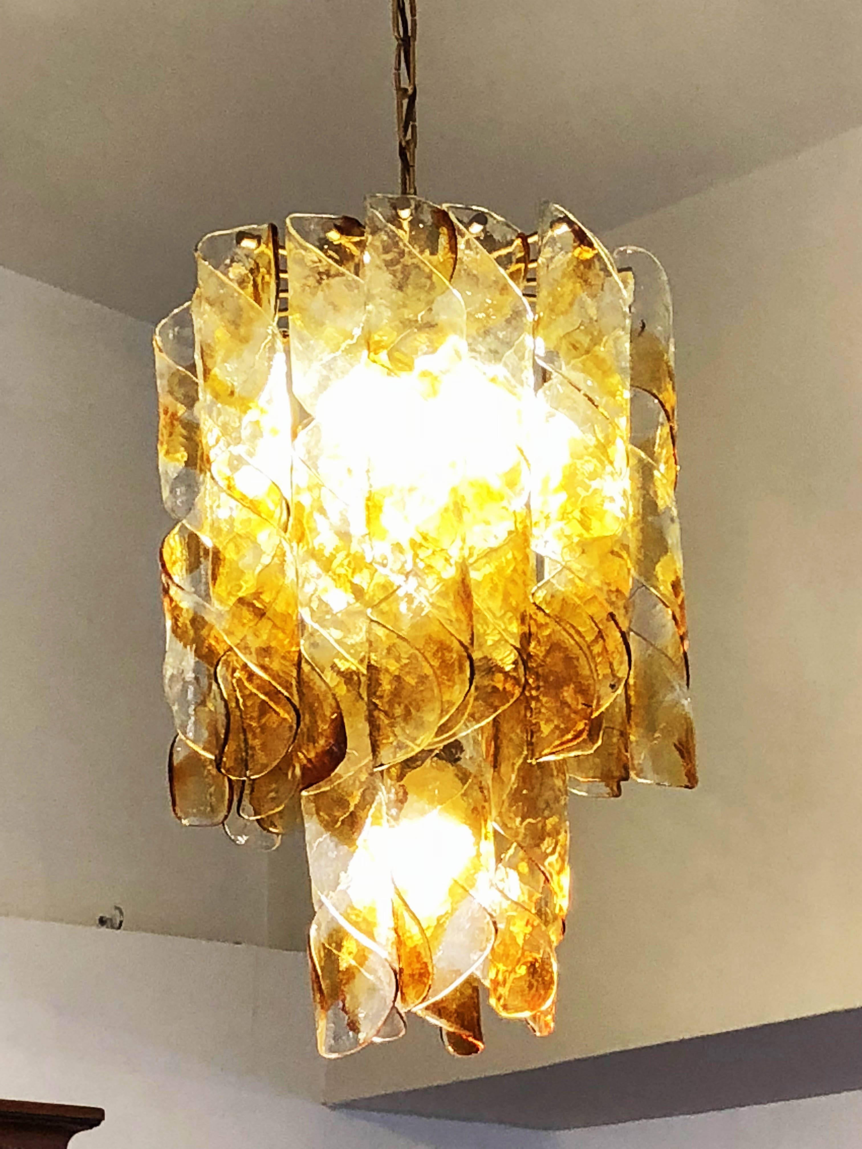 Italian Murano Amber Twisted Glass Chandelier by Mazzega In Good Condition For Sale In Vienna, AT
