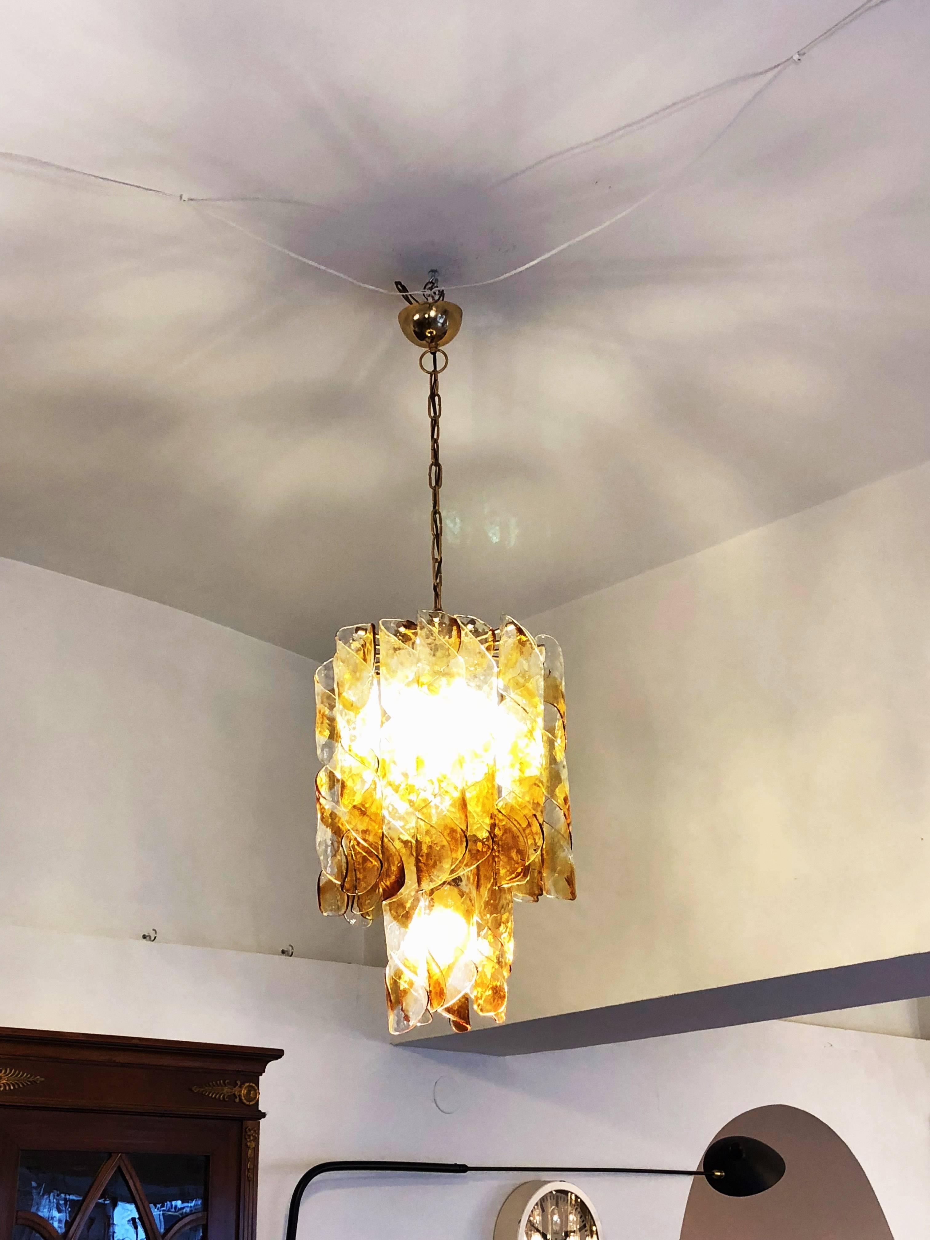 Vetro Italian Murano Amber Twisted Glass Chandelier by Mazzega in vendita