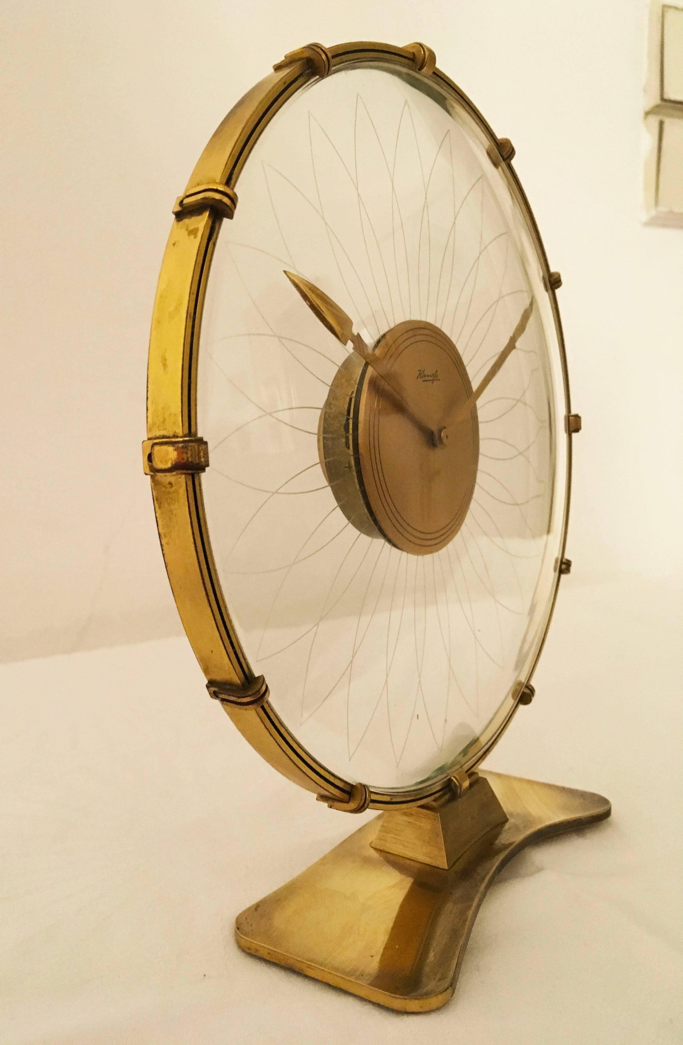Mid-20th Century Art Deco Table Clock by Heinrich Möller for Kienzle