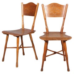 Seltenes Paar Thonet-Stühle Modell 110