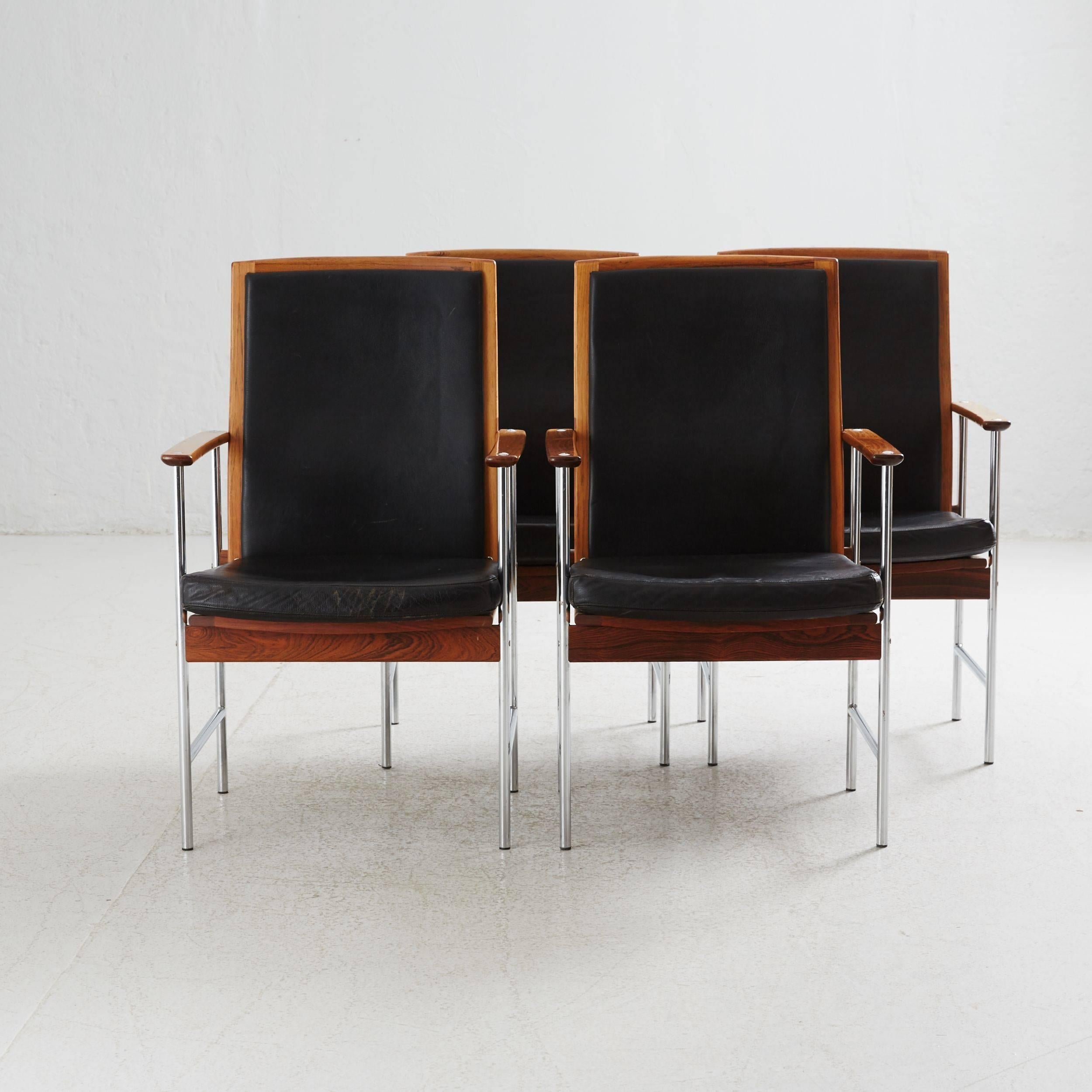 Set of Four Finnish Armchairs In Good Condition For Sale In Vienna, AT