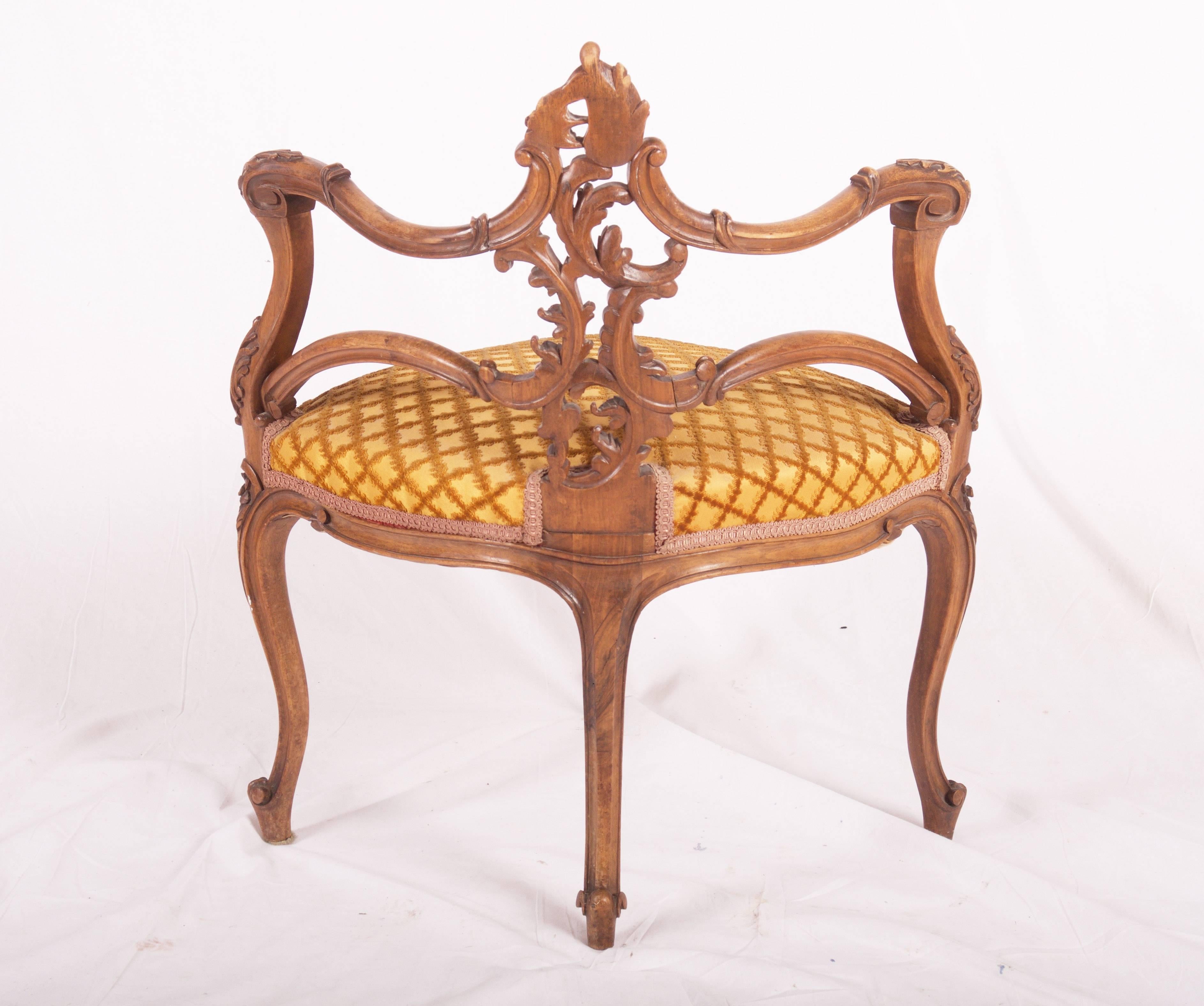 French Louis XV Style Carved Walnut Corner Chair For Sale 1