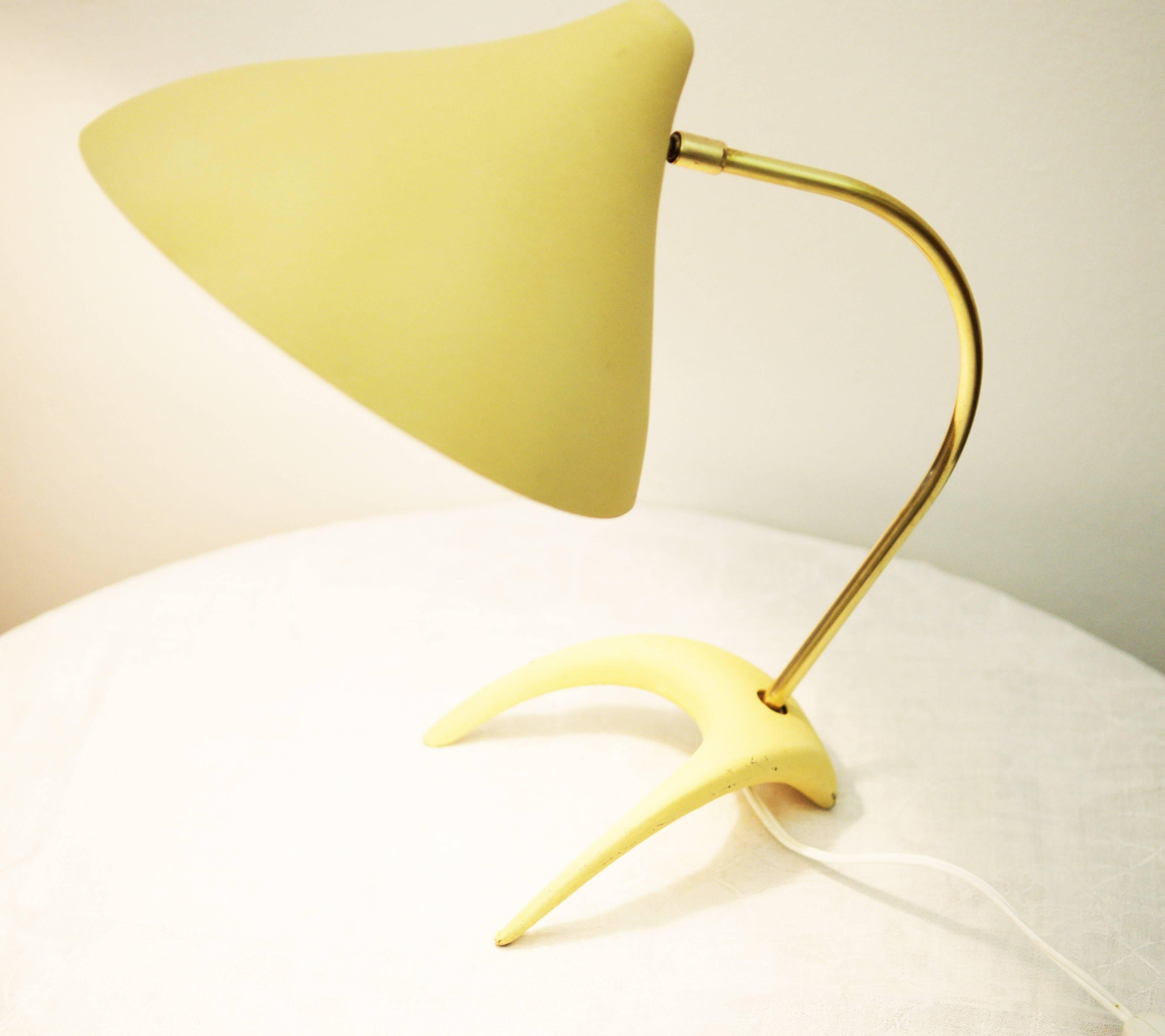 Louis Kalff Crane Feet Table Lamp for Philips In Excellent Condition For Sale In Vienna, AT