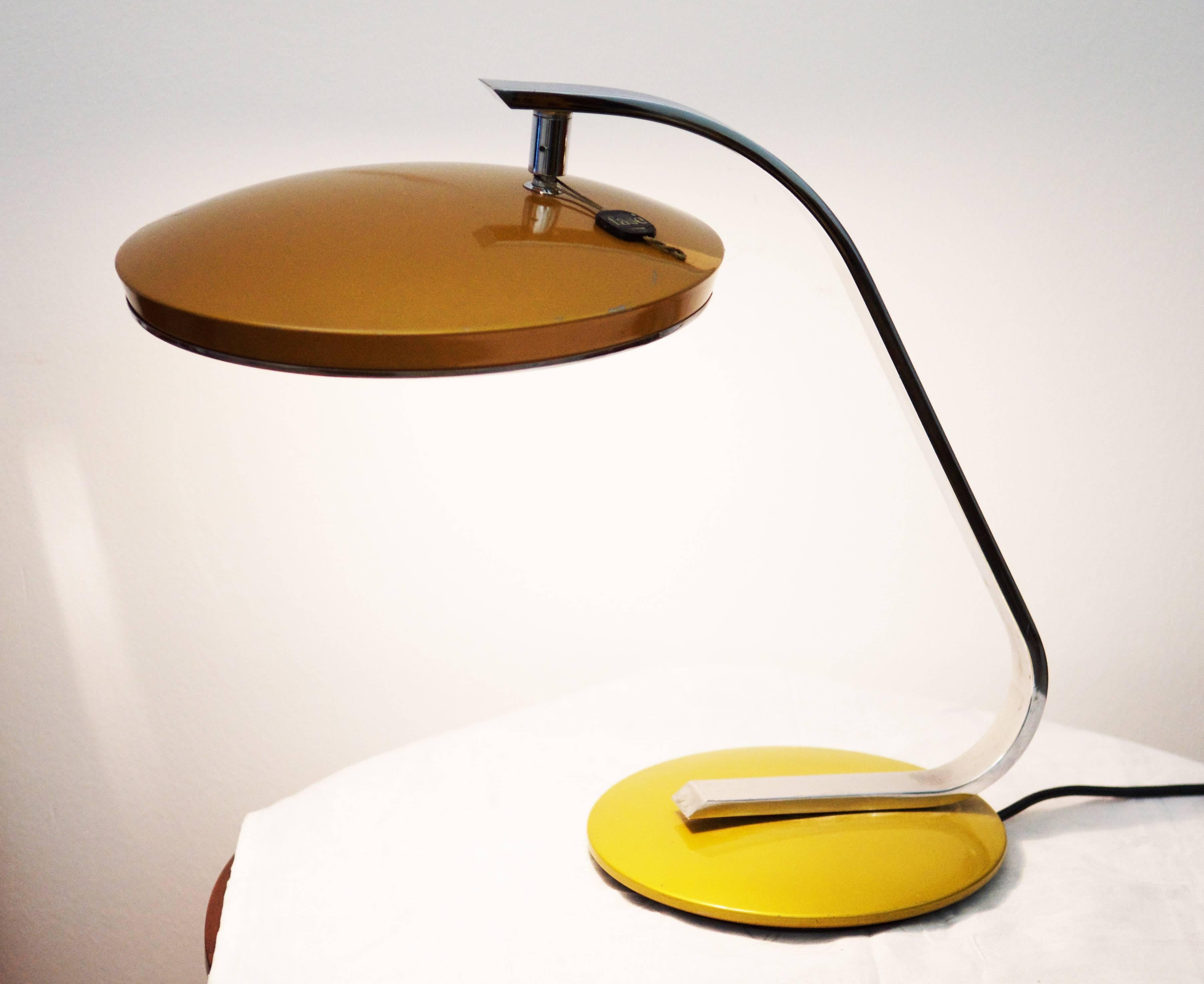 Chrome Lampe de bureau bicolore en vente