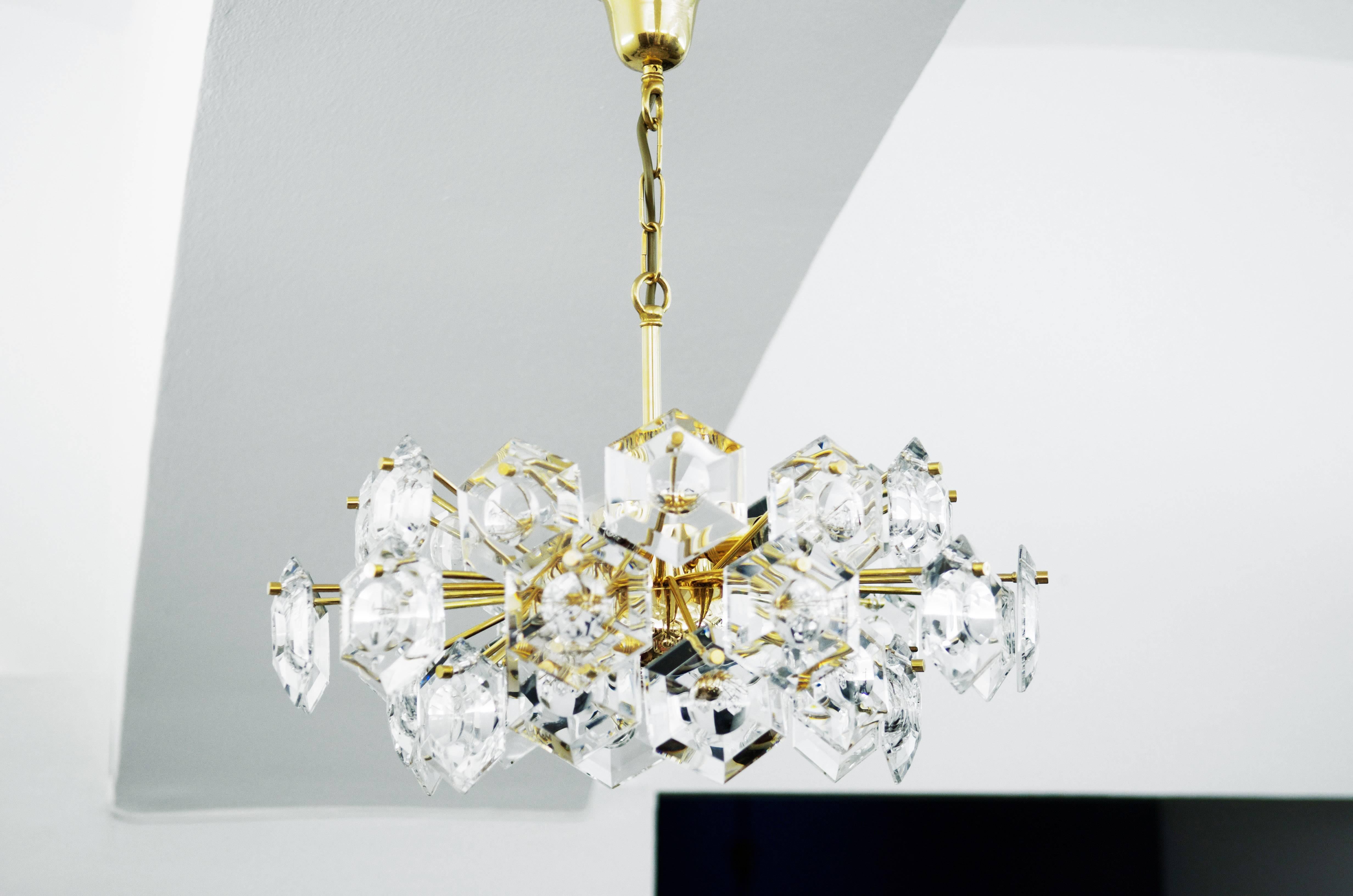 Kinkeldey Goldplate Hexagon Crystal Rocks Chandelier In Excellent Condition In Vienna, AT