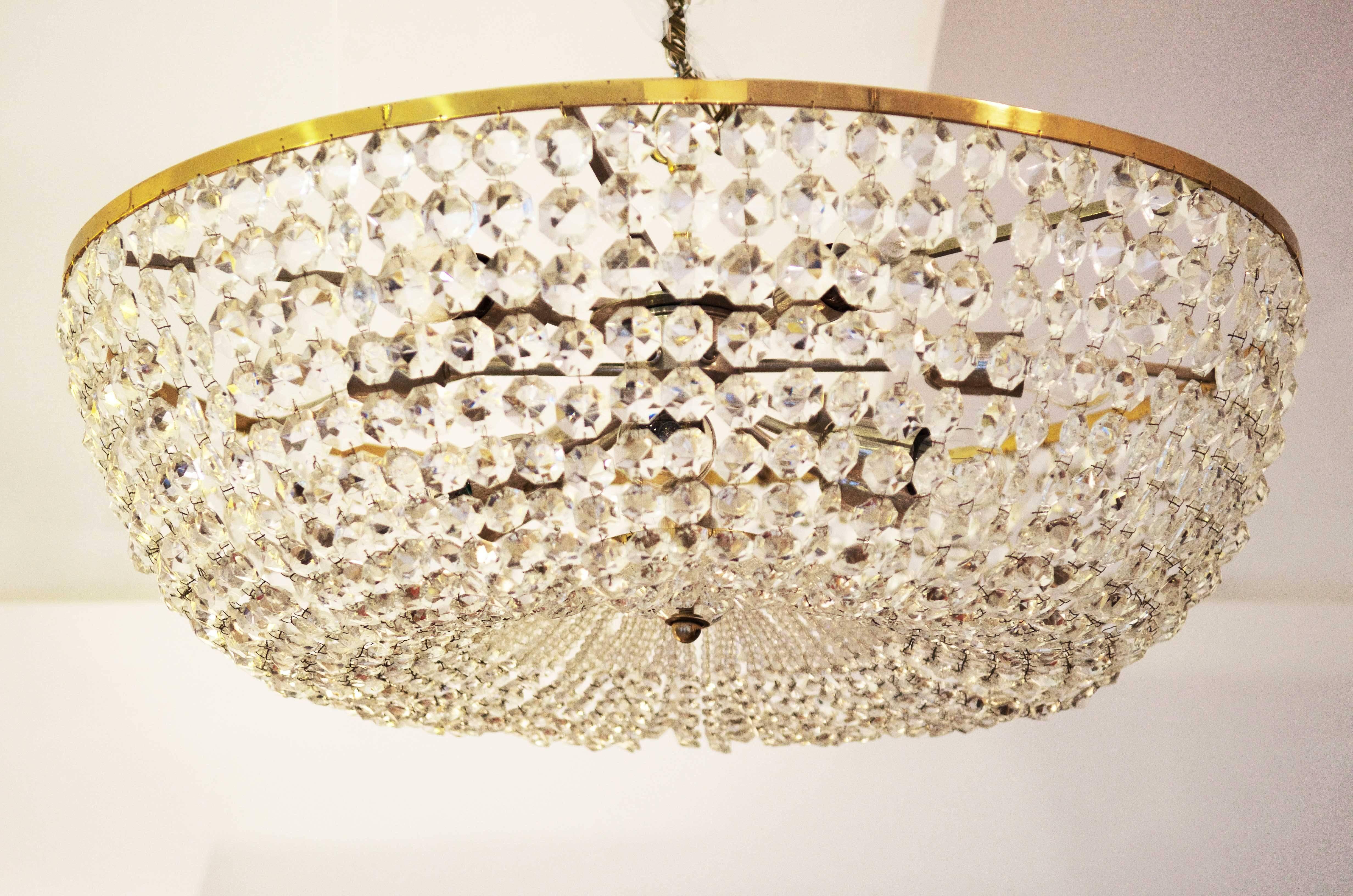 Mid-Century Modern Spectacular Classical Basket Cut Crystal Chandelier by Bakalowits & Söhne