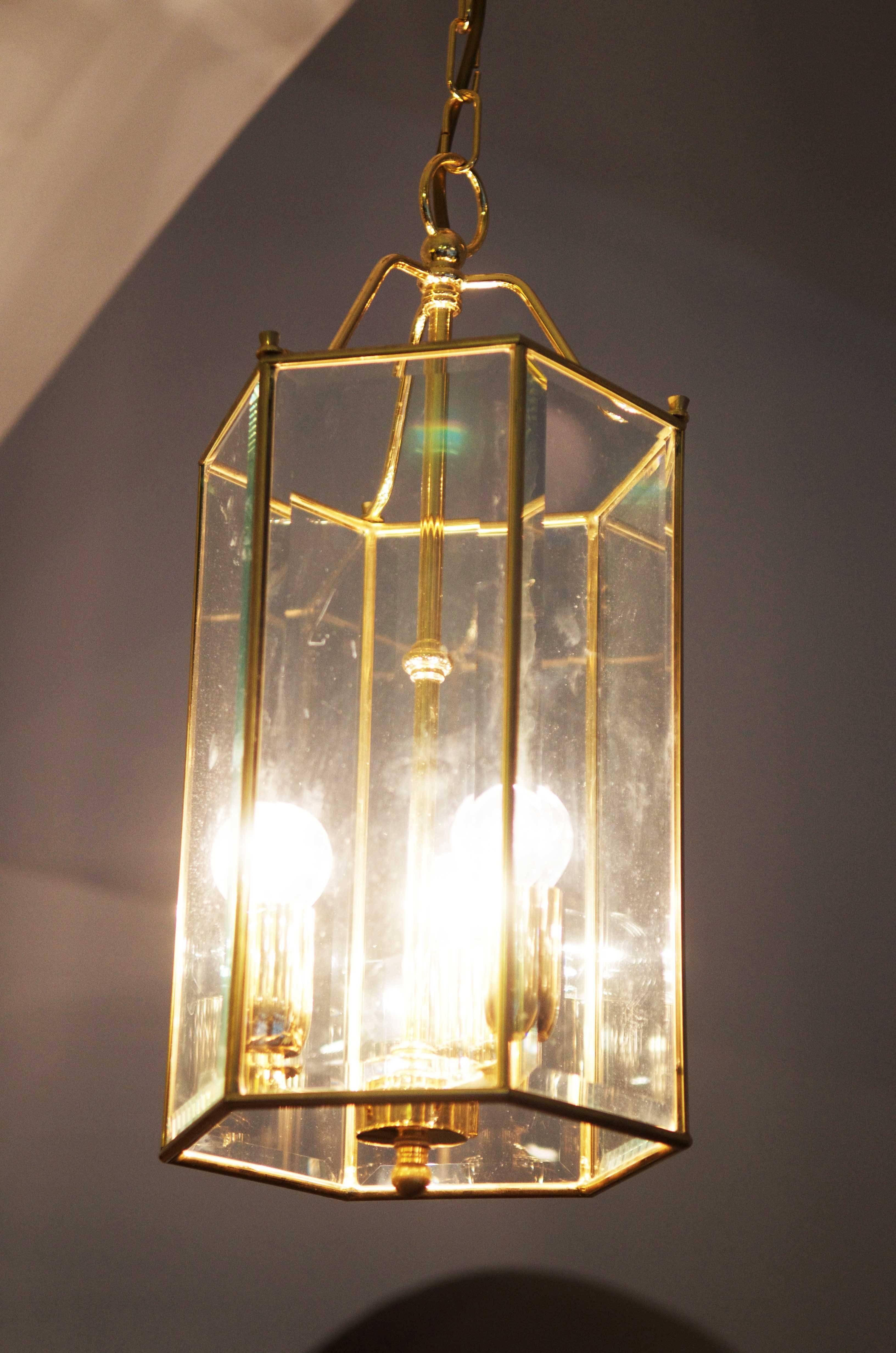 Brass Faceted Glass Pendant Lantern In Excellent Condition For Sale In Vienna, AT