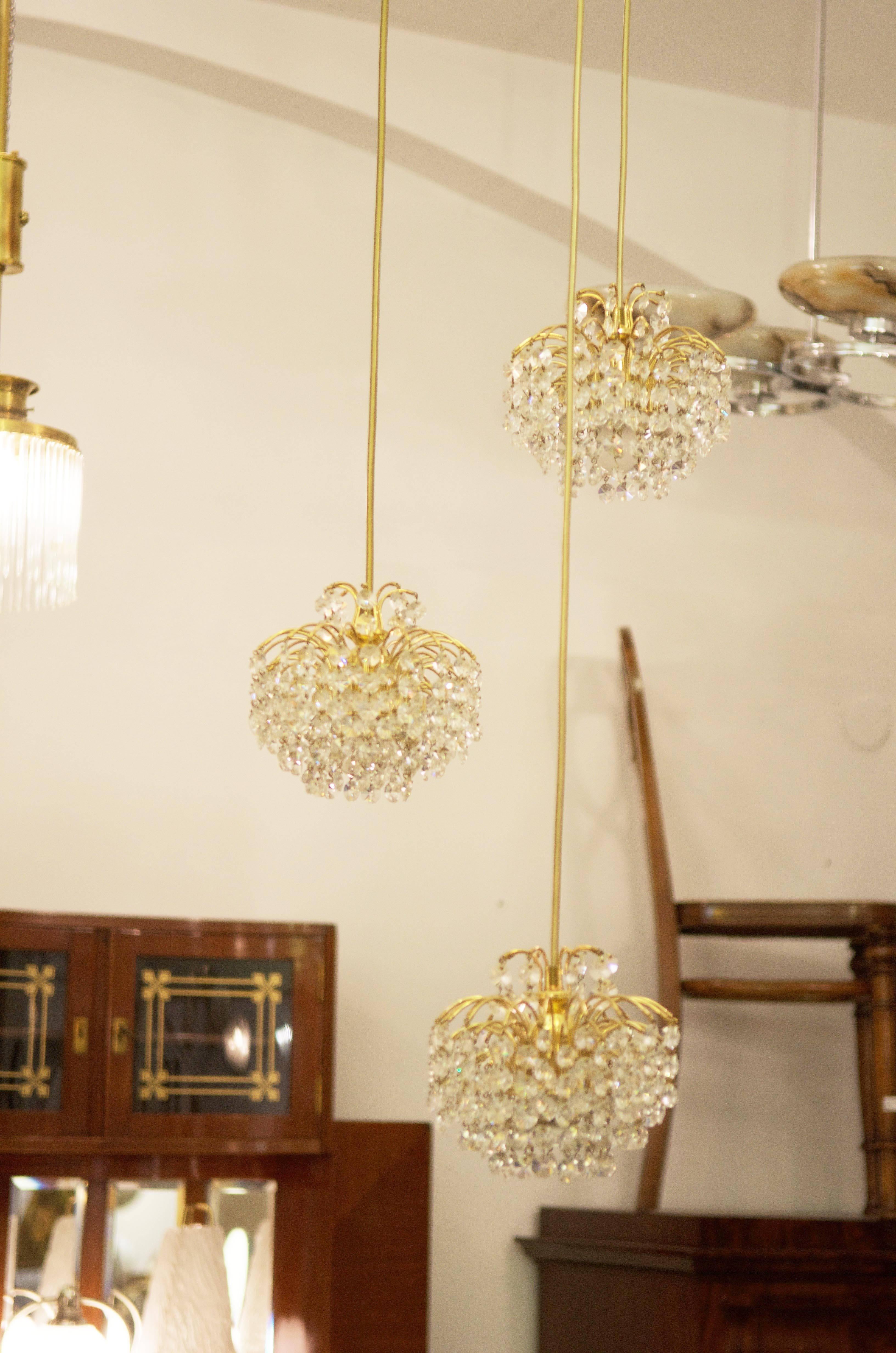 Austrian Cut Crystal Cascading Chandelier Attributed to Bakalowits & Söhne 4