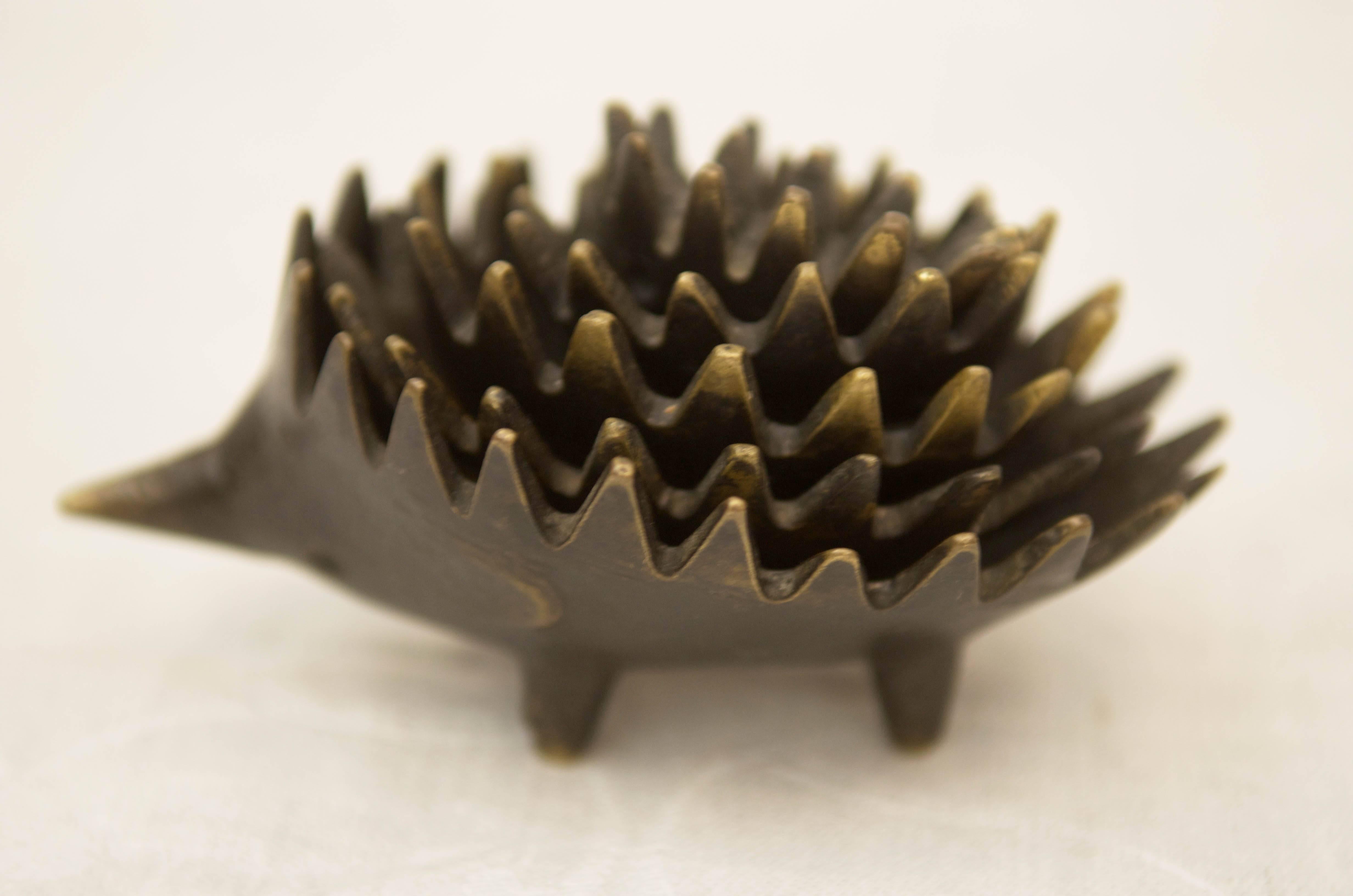 Hedgehog Sculpture by Walter Bosse for Hertha Baller  In Excellent Condition For Sale In Vienna, AT